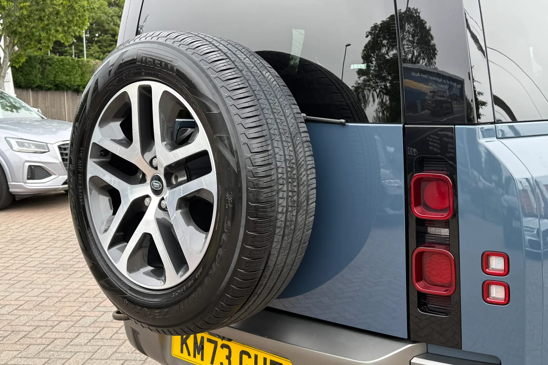 LAND ROVER DEFENDER thumbnail image number 51