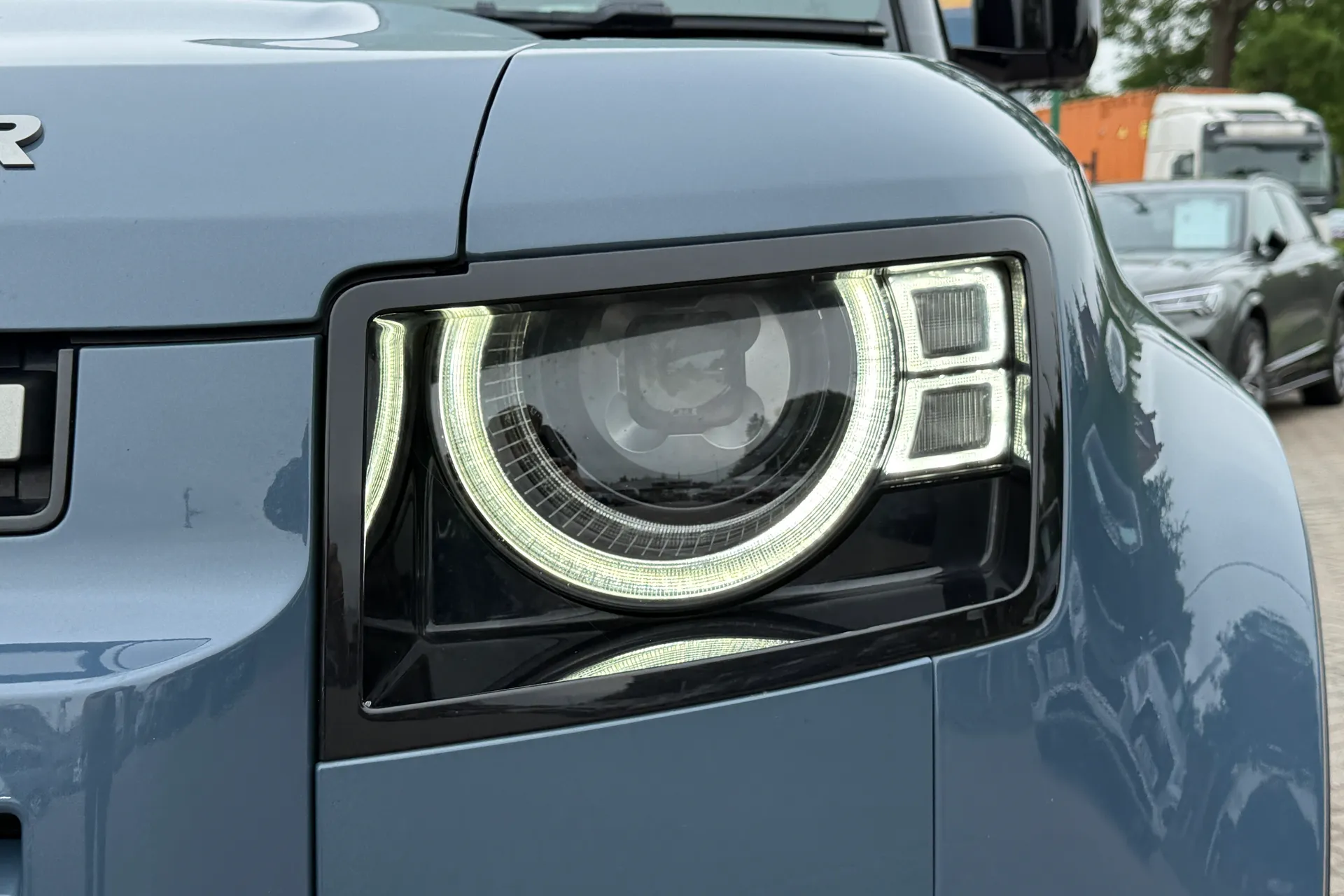 LAND ROVER DEFENDER thumbnail image number 57