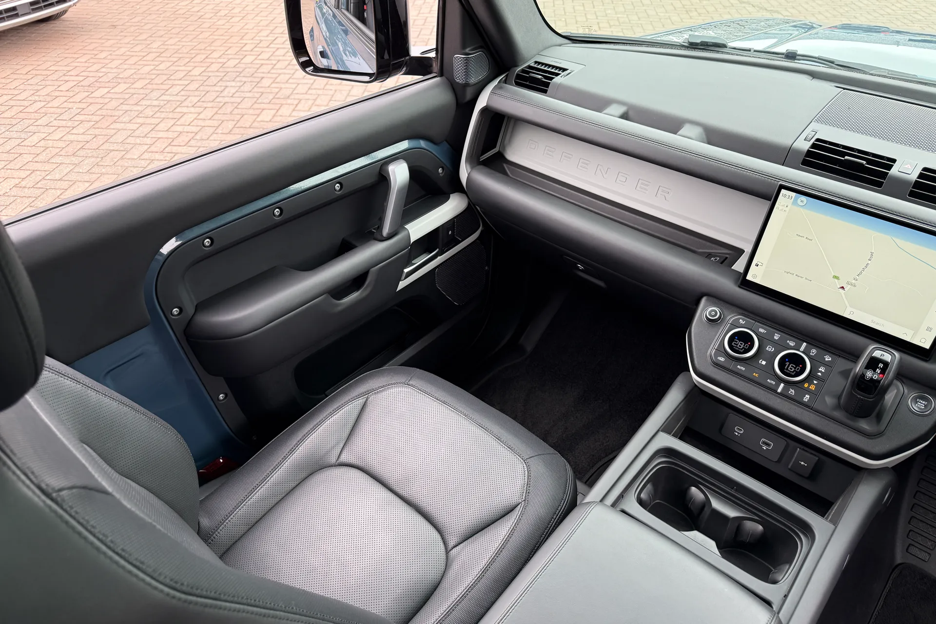 LAND ROVER DEFENDER thumbnail image number 42