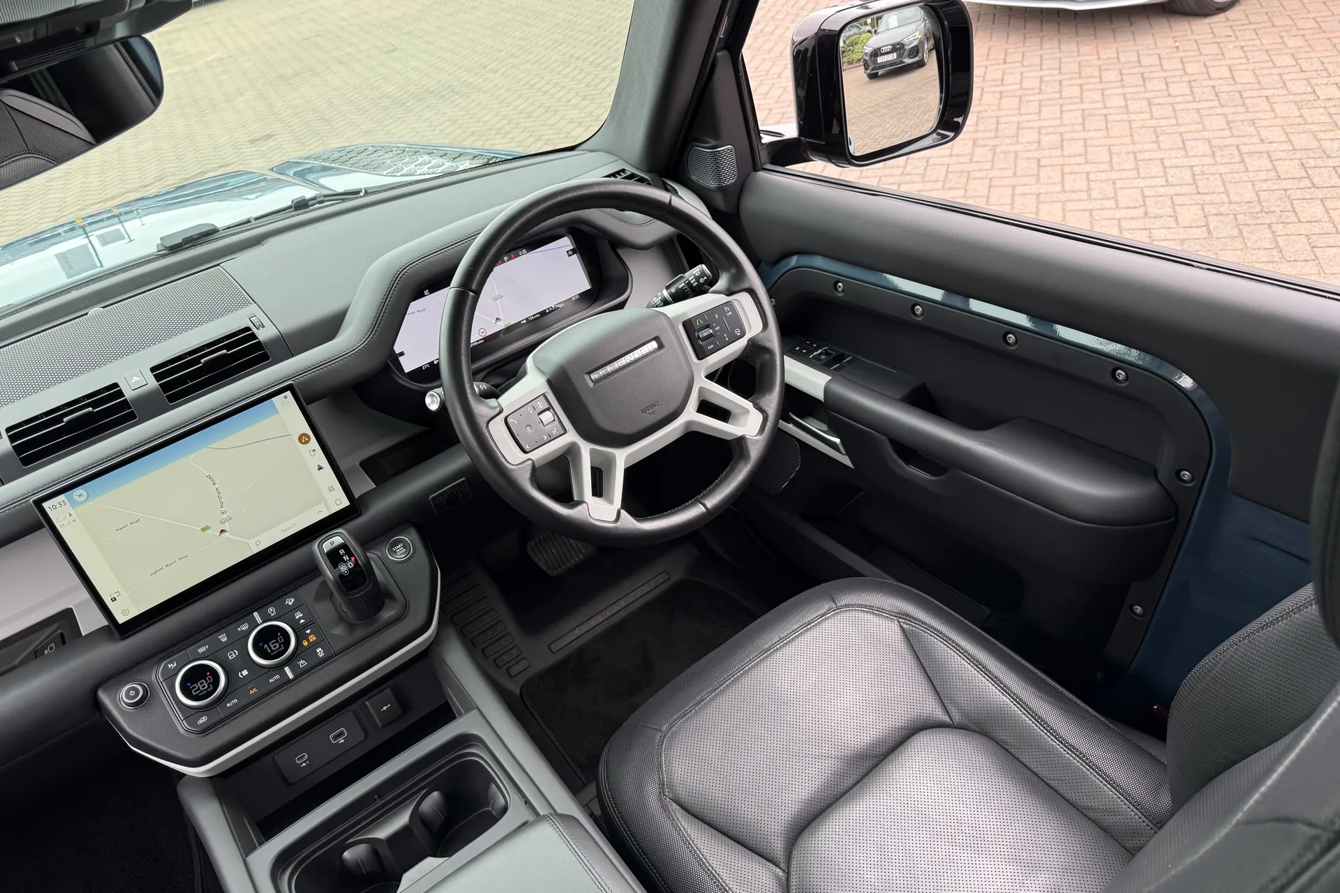 LAND ROVER DEFENDER thumbnail image number 44