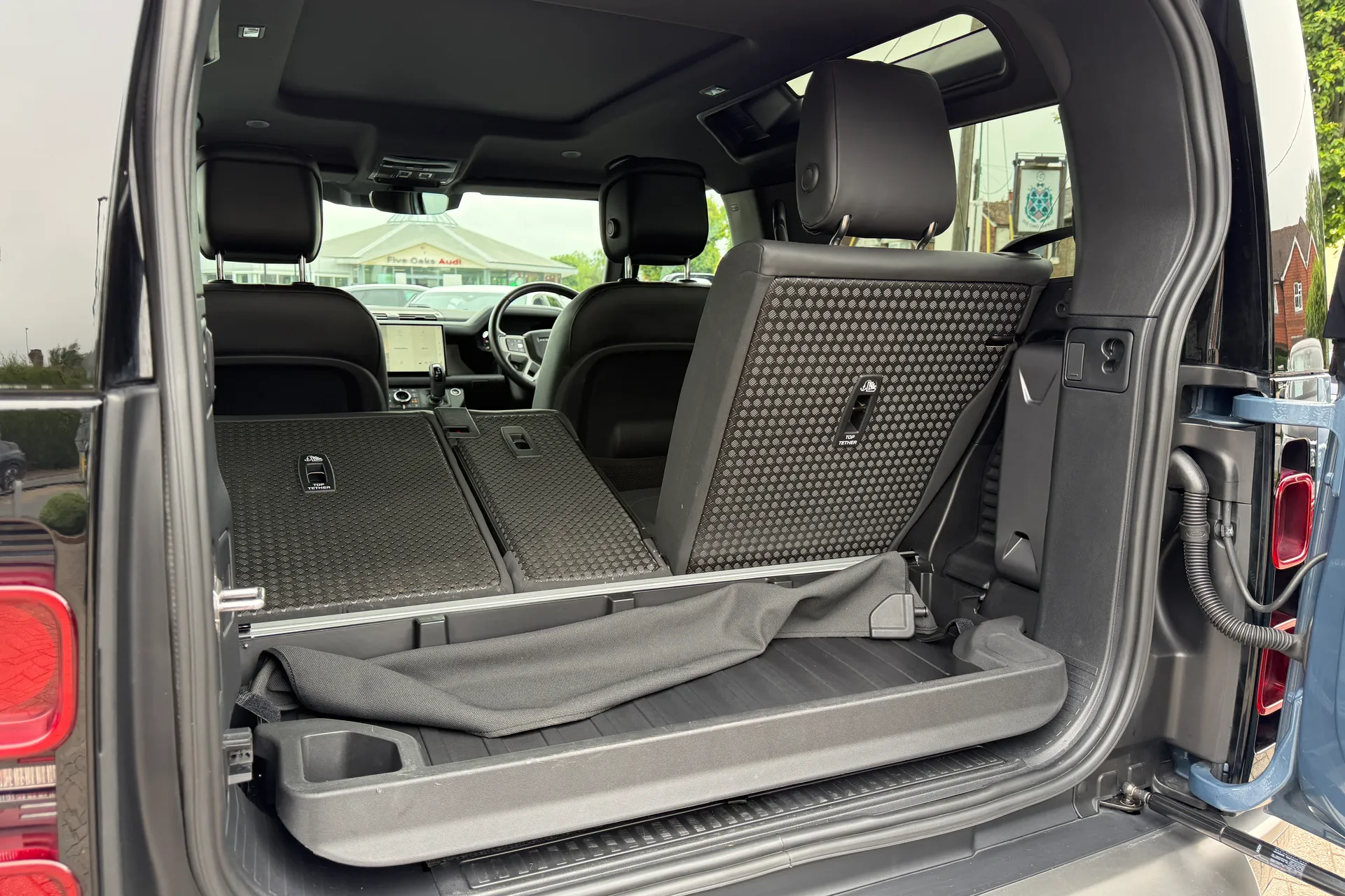 LAND ROVER DEFENDER thumbnail image number 40