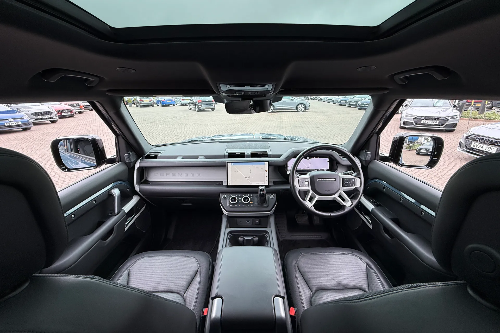 LAND ROVER DEFENDER thumbnail image number 3