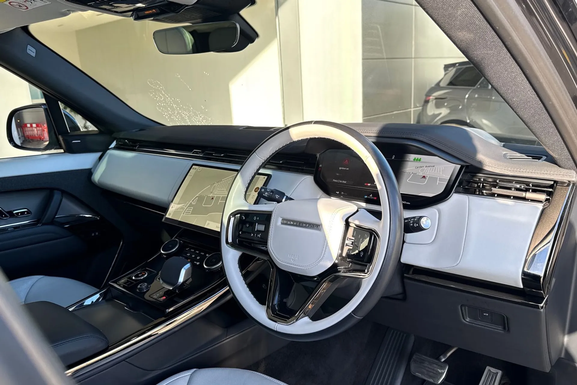 LAND ROVER RANGE ROVER SPORT thumbnail image number 21