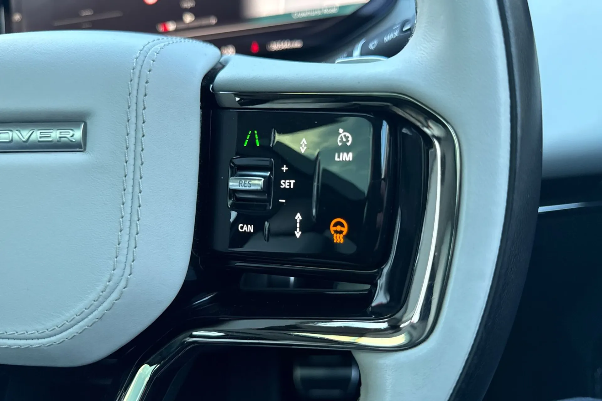 LAND ROVER RANGE ROVER SPORT thumbnail image number 36