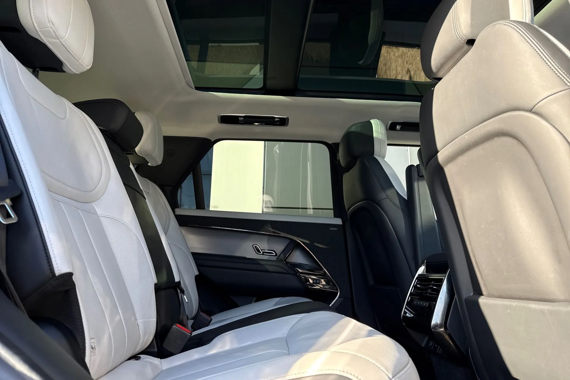 LAND ROVER RANGE ROVER SPORT thumbnail image number 42