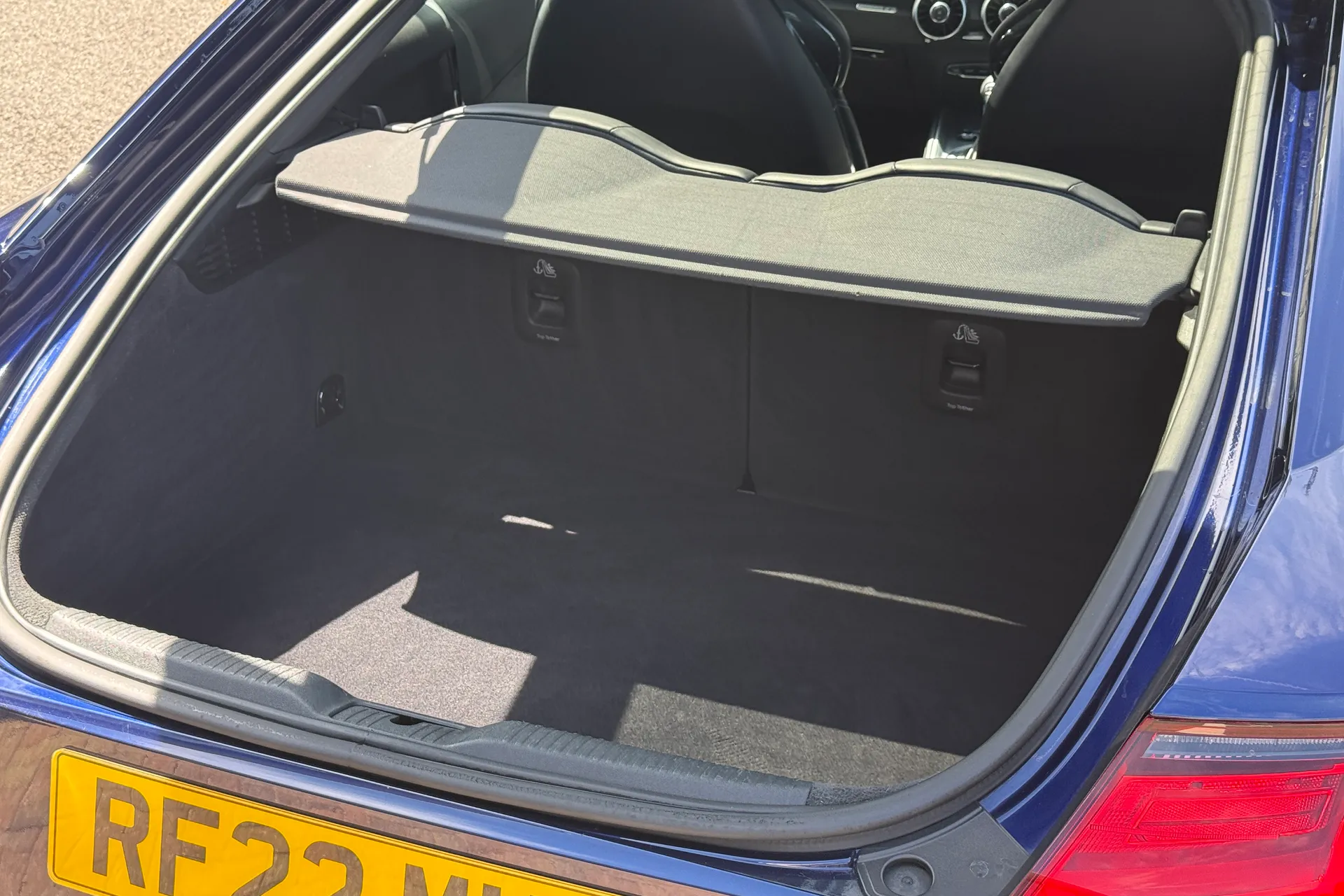 Audi TT thumbnail image number 38