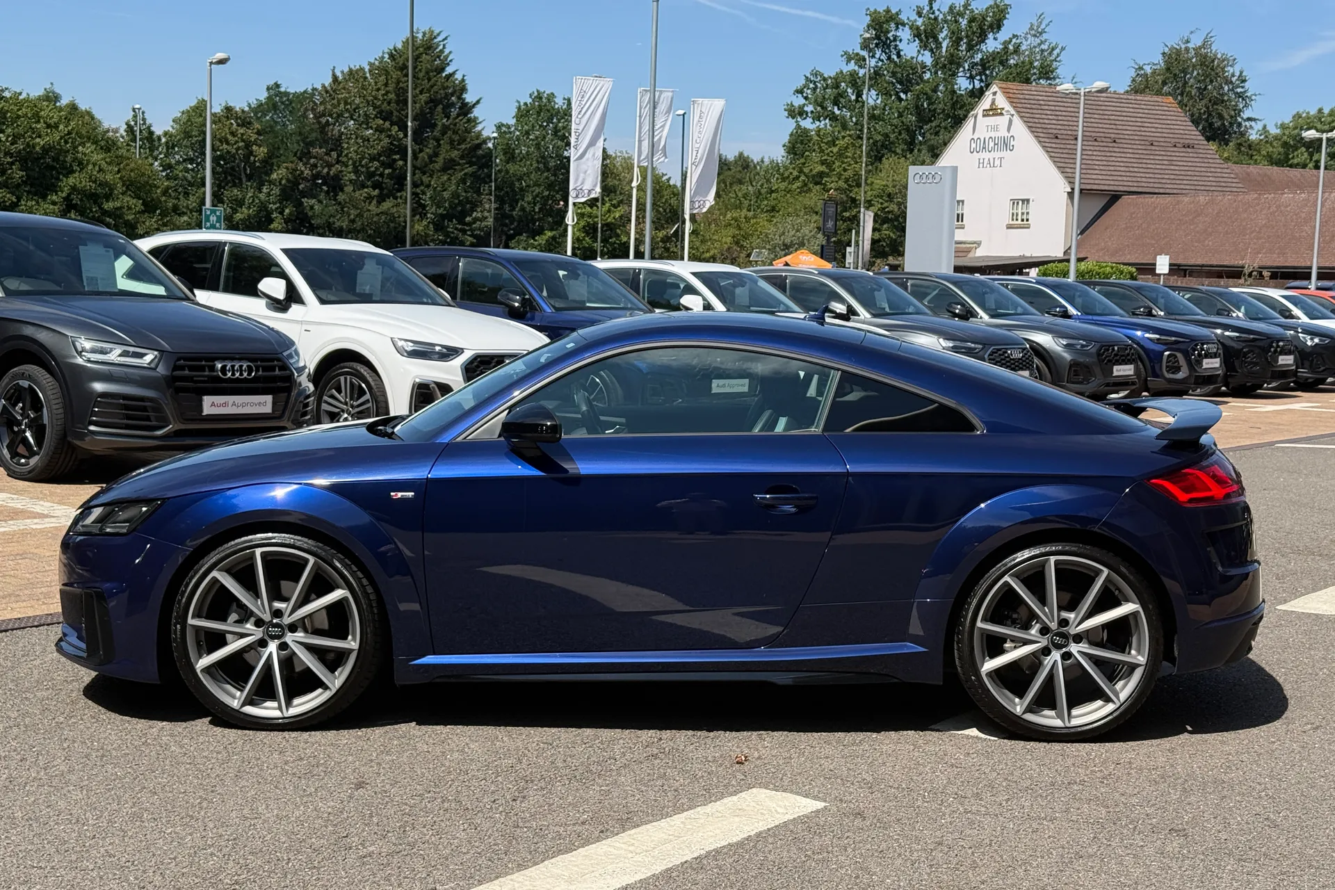 Audi TT thumbnail image number 41