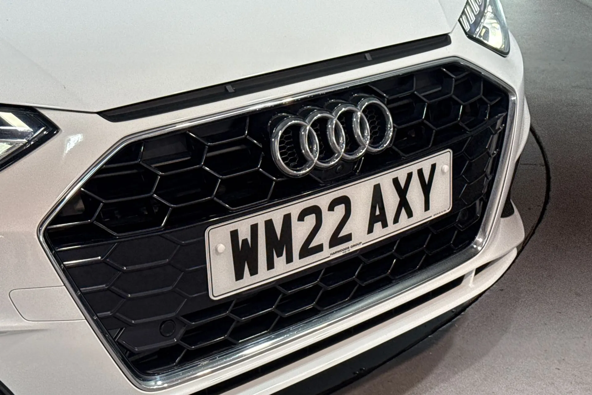 Audi A4 thumbnail image number 14