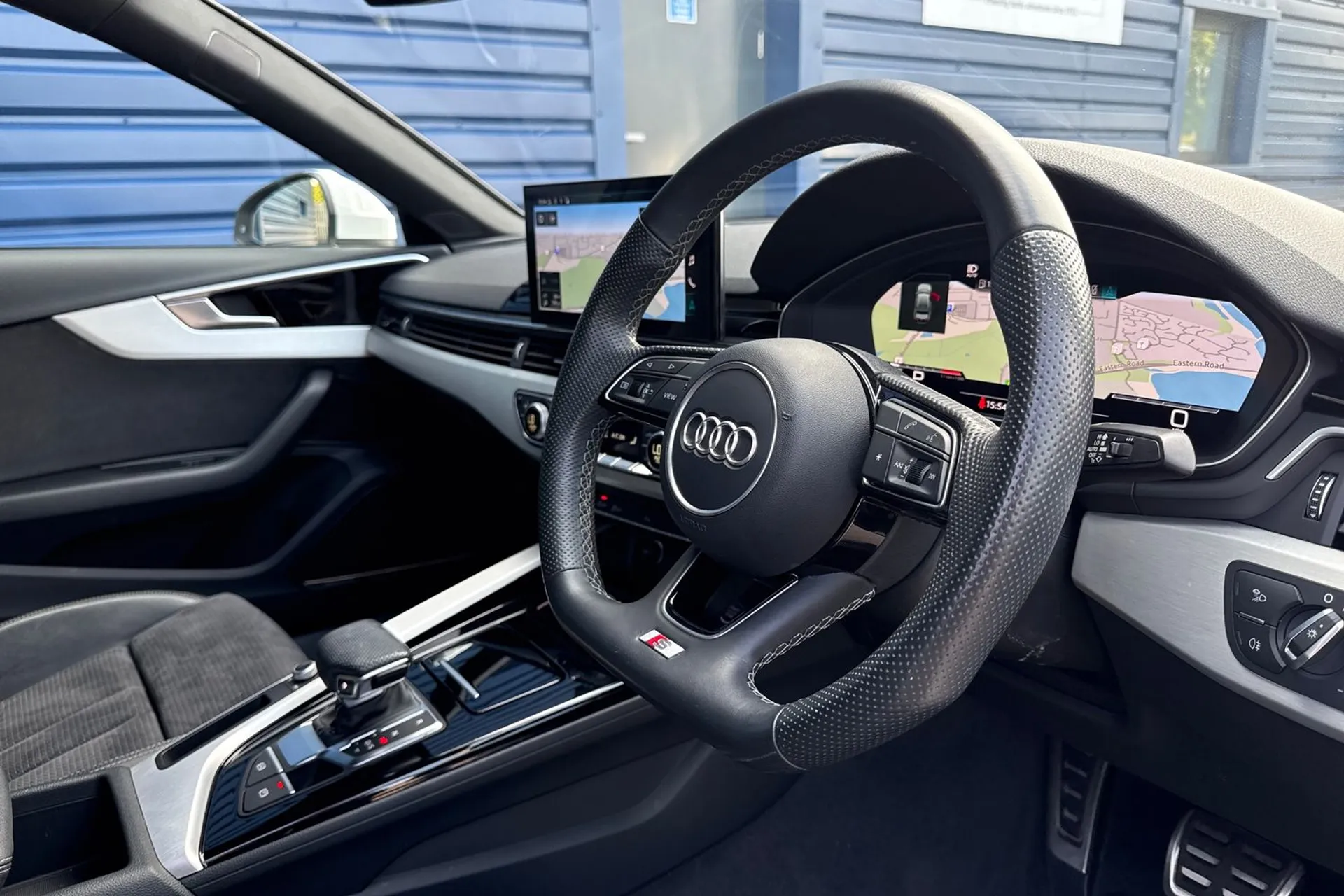Audi A4 thumbnail image number 28