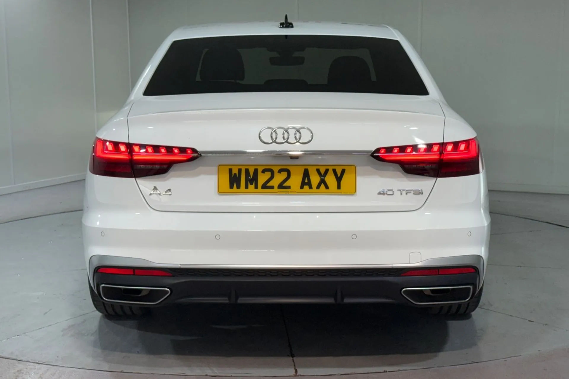 Audi A4 thumbnail image number 7