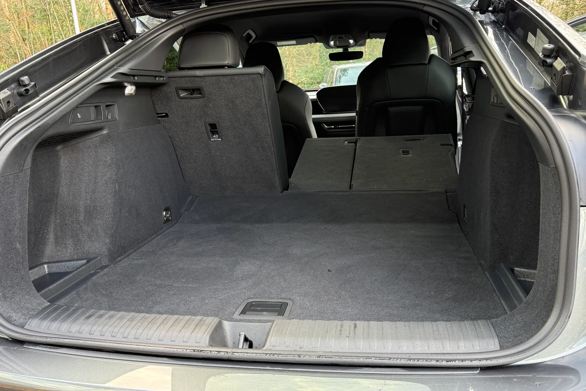 Audi Q6 thumbnail image number 40