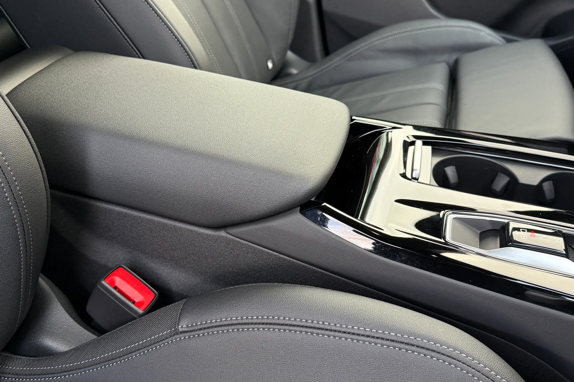 Audi Q6 thumbnail image number 51