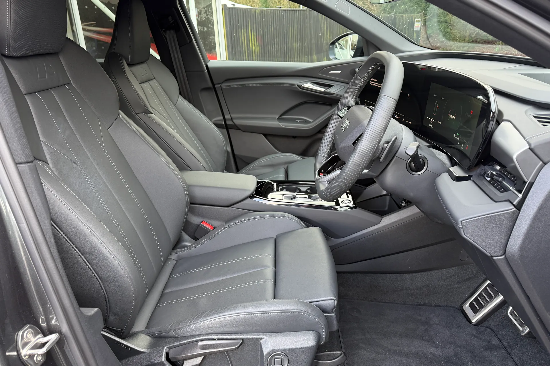 Audi Q6 thumbnail image number 13