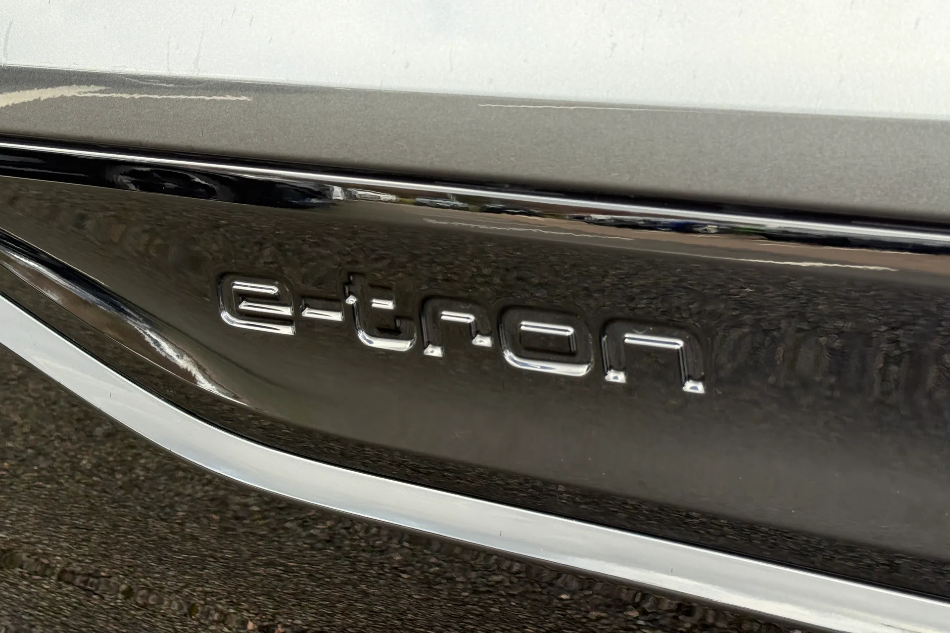 Audi Q6 thumbnail image number 34