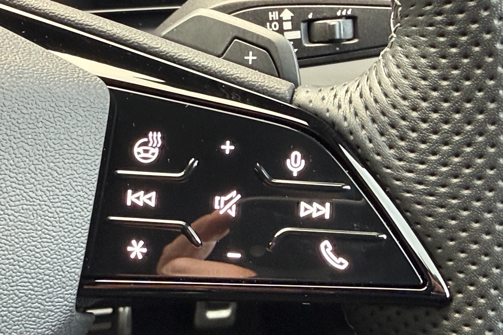 Audi Q6 thumbnail image number 67