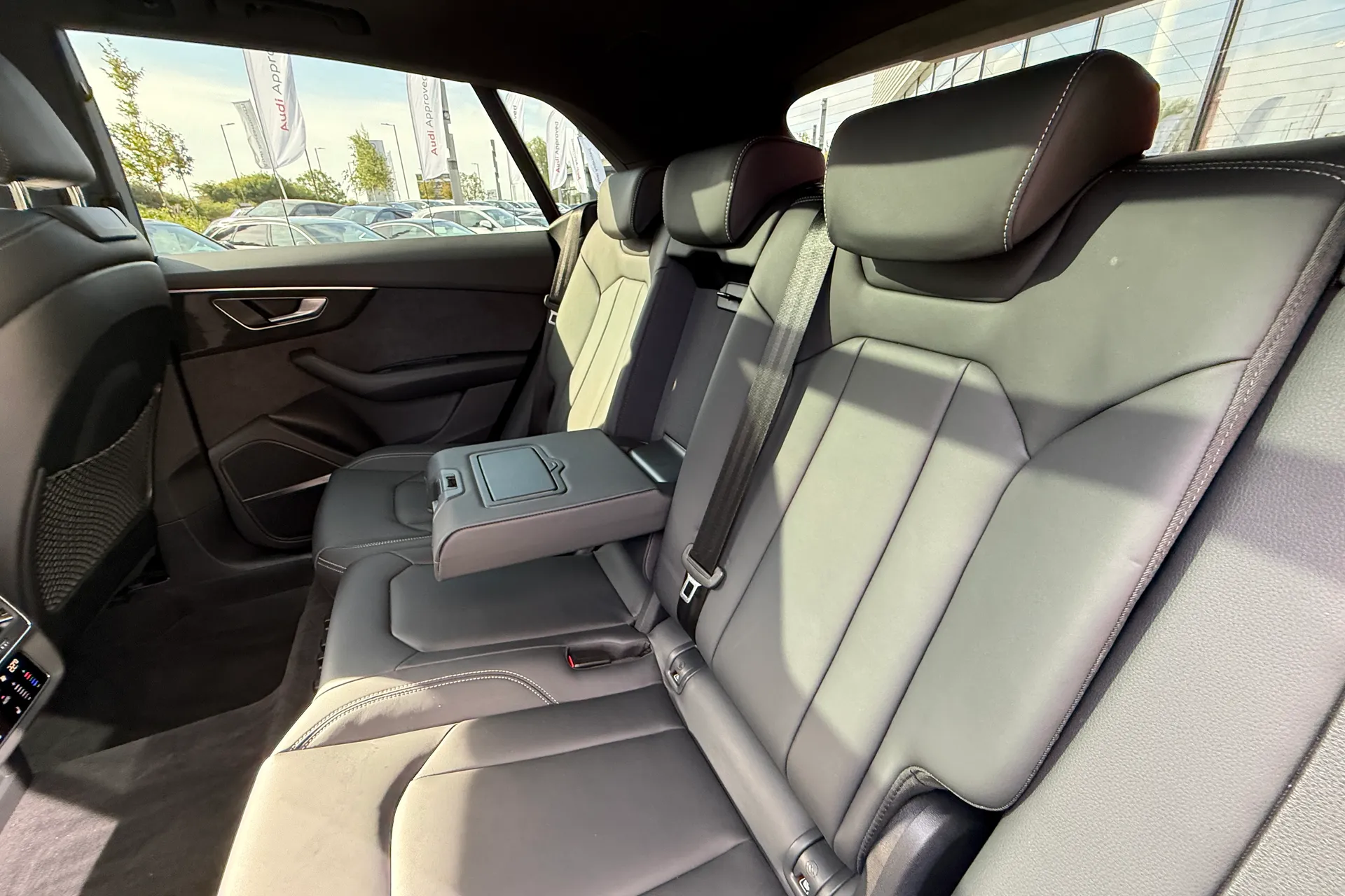 Audi Q8 thumbnail image number 51
