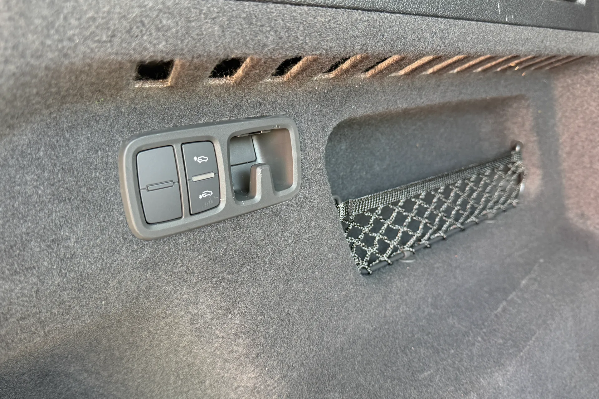 Audi Q8 thumbnail image number 56