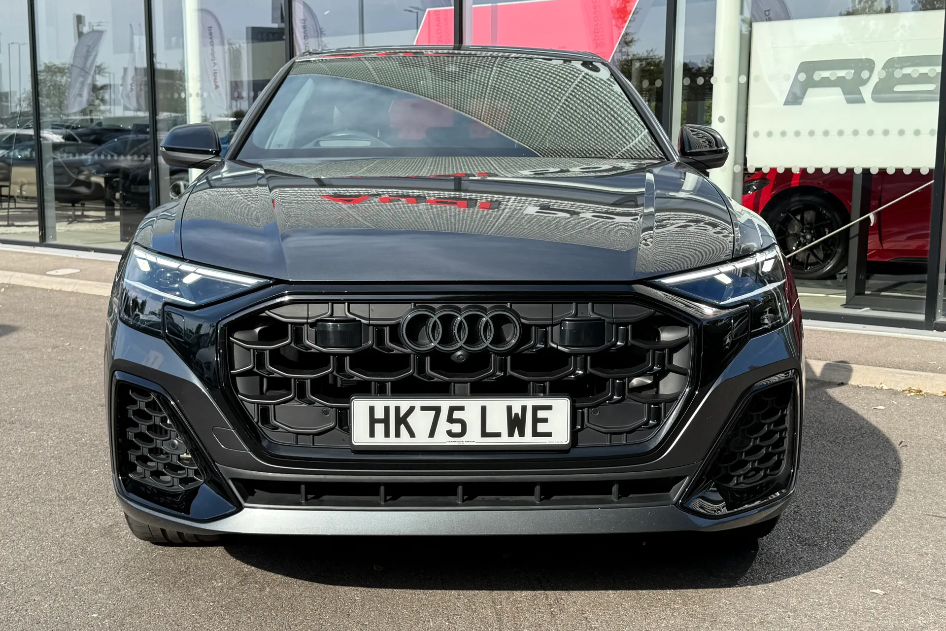Audi Q8 thumbnail image number 6