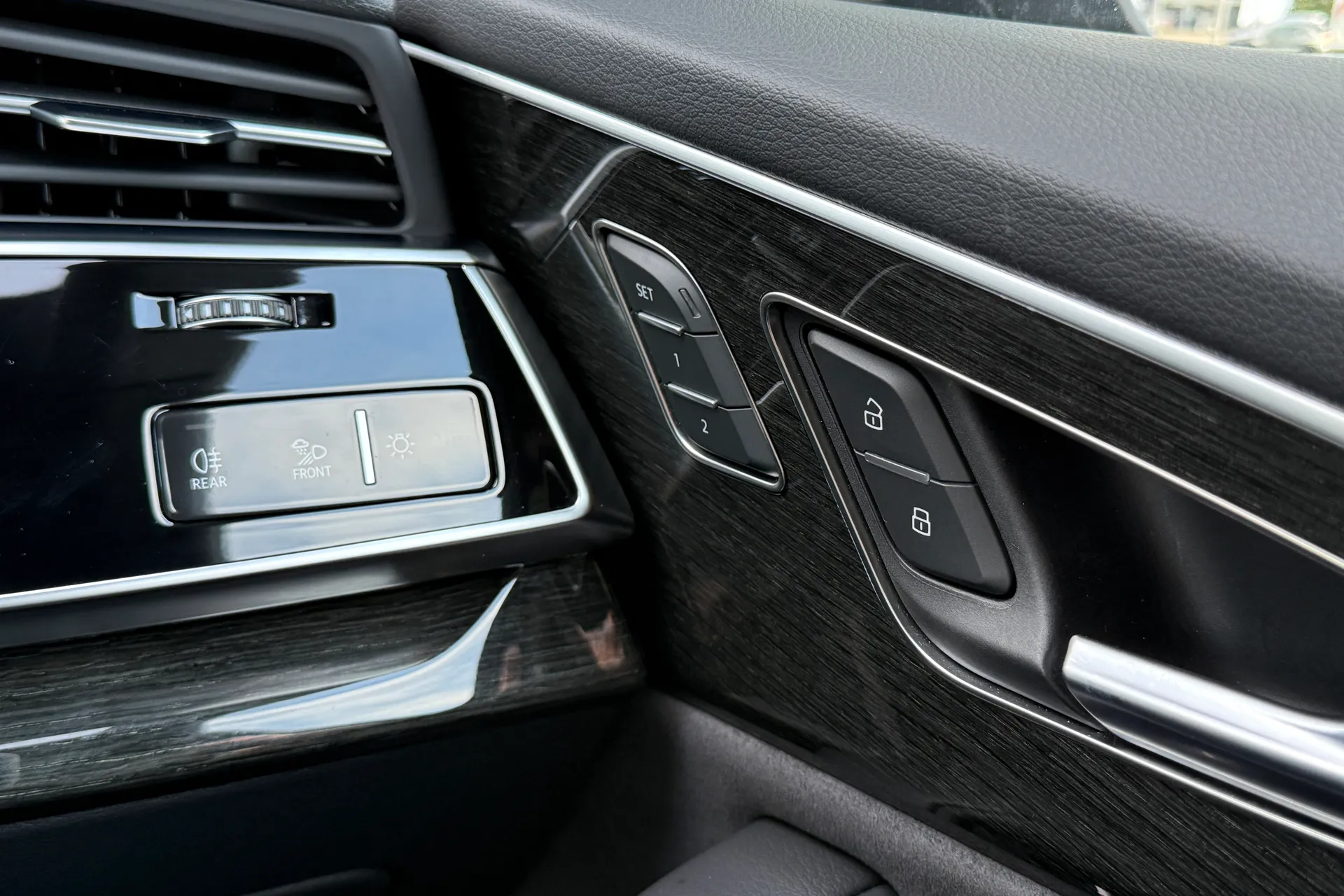 Audi Q8 thumbnail image number 52