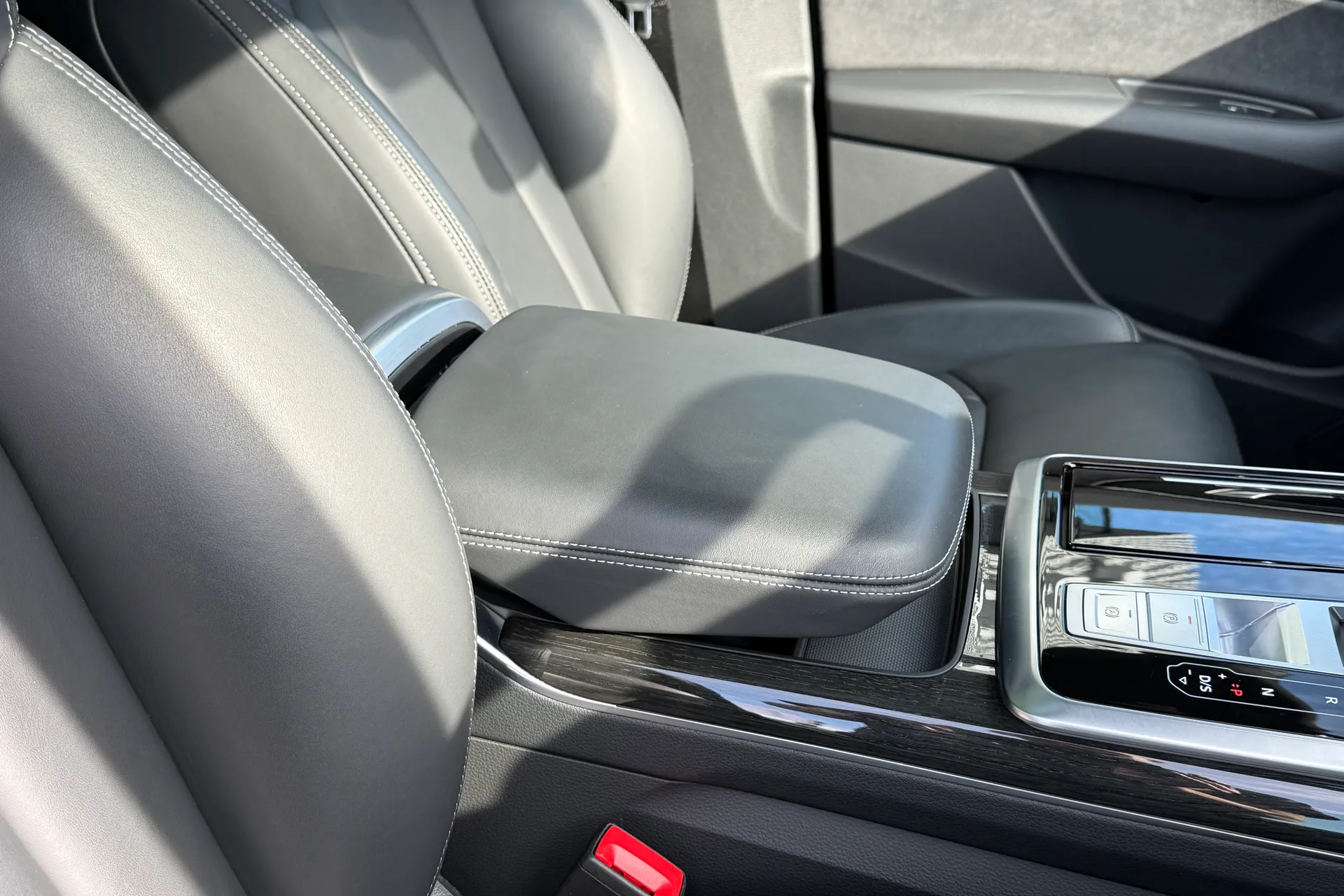 Audi Q8 thumbnail image number 38