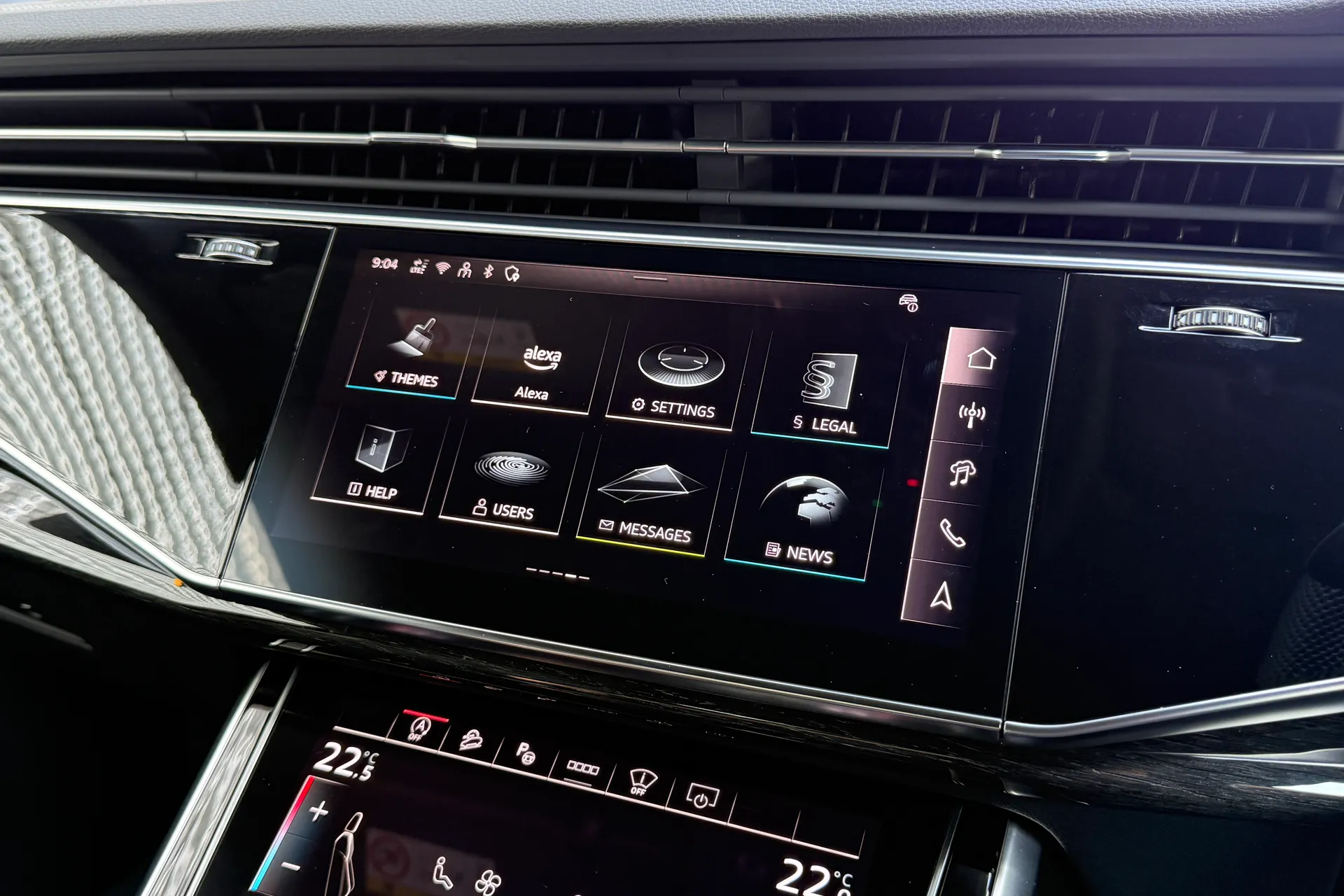 Audi Q8 thumbnail image number 40