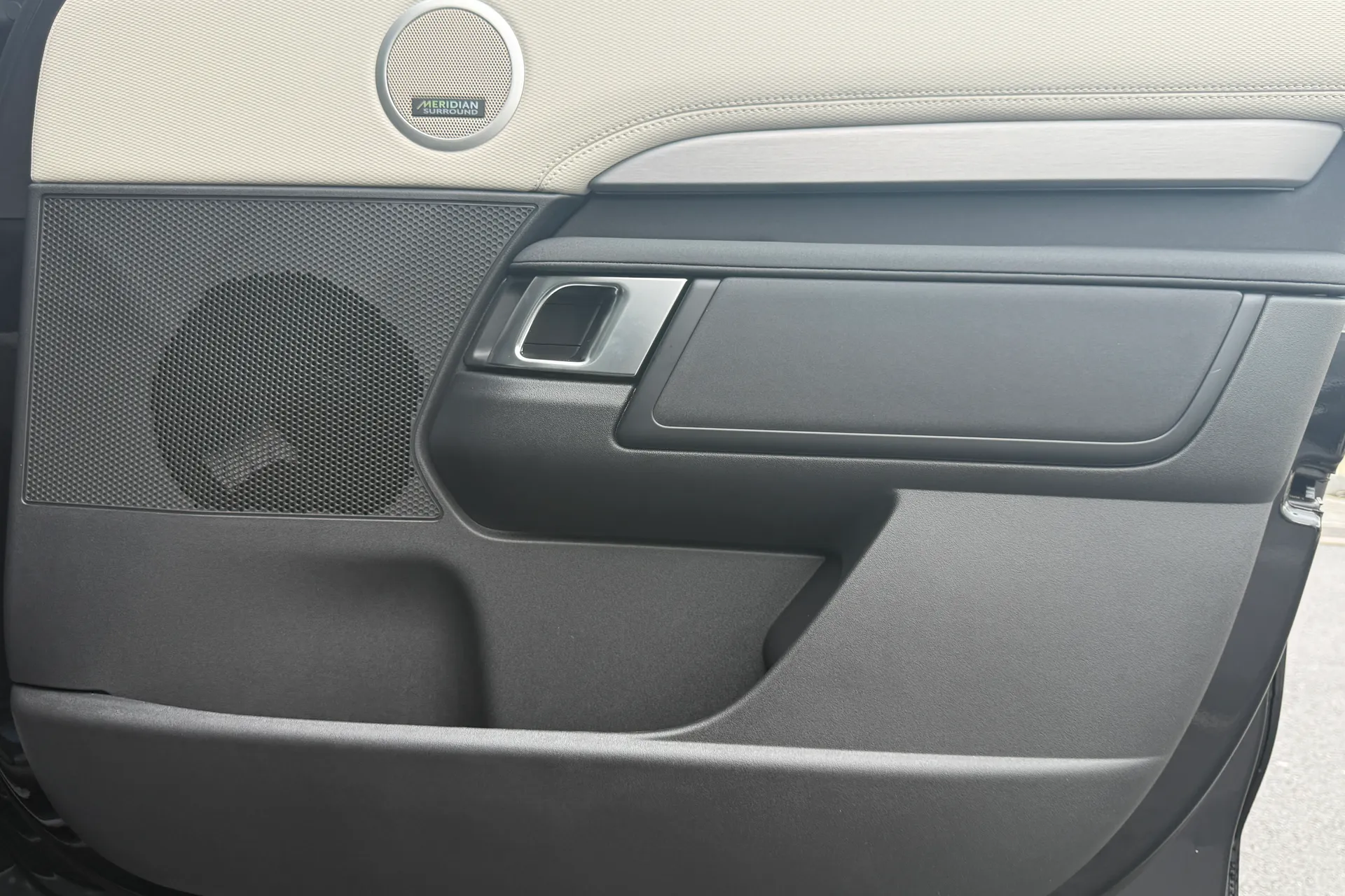 LAND ROVER DISCOVERY thumbnail image number 19