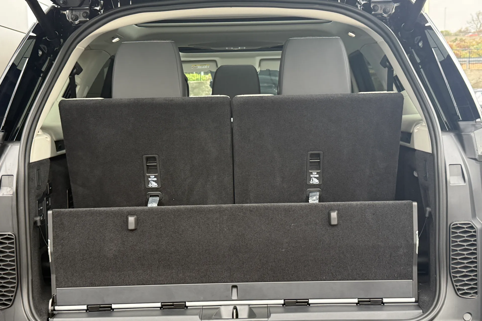 LAND ROVER DISCOVERY thumbnail image number 38