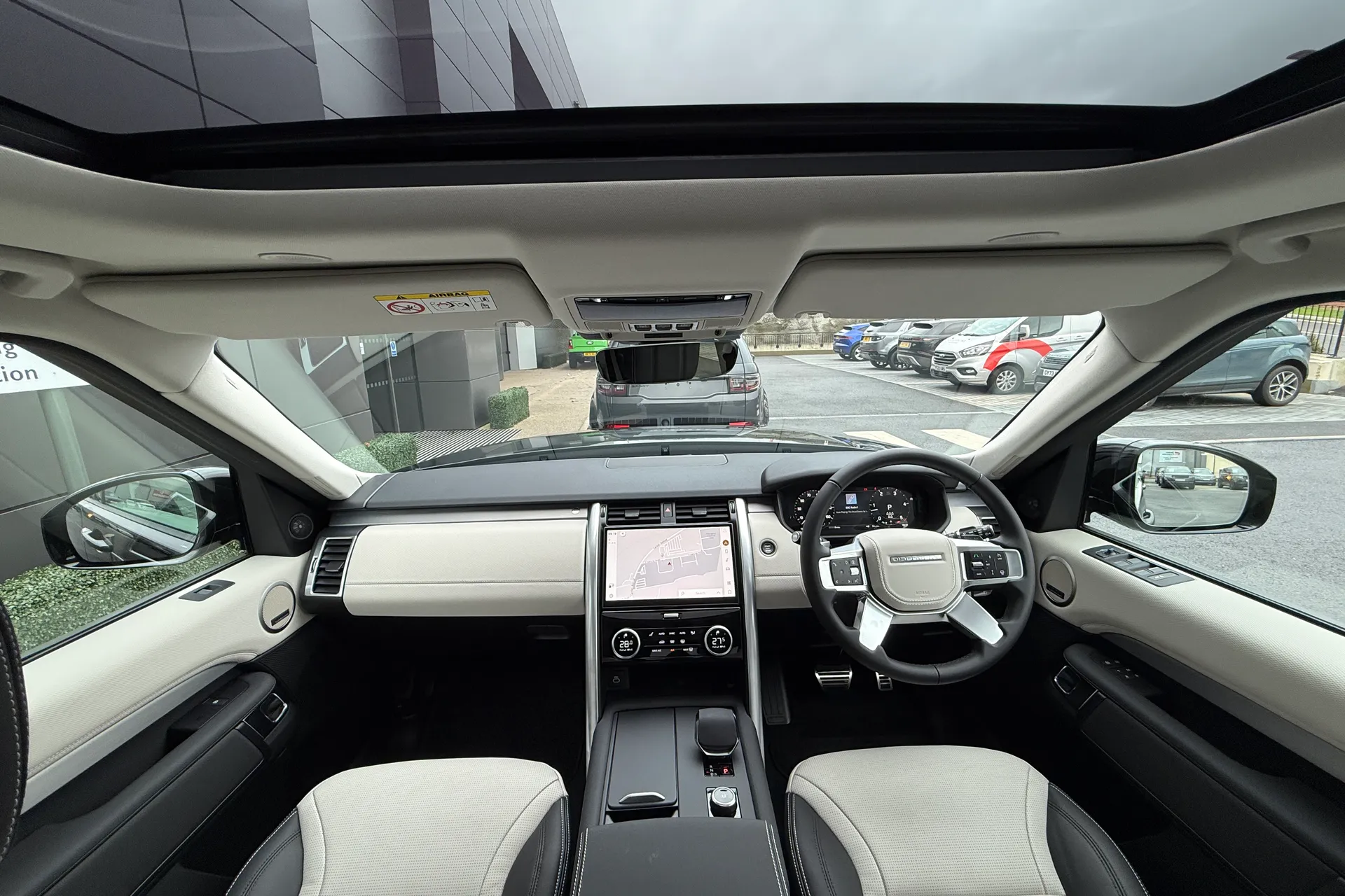 LAND ROVER DISCOVERY thumbnail image number 3