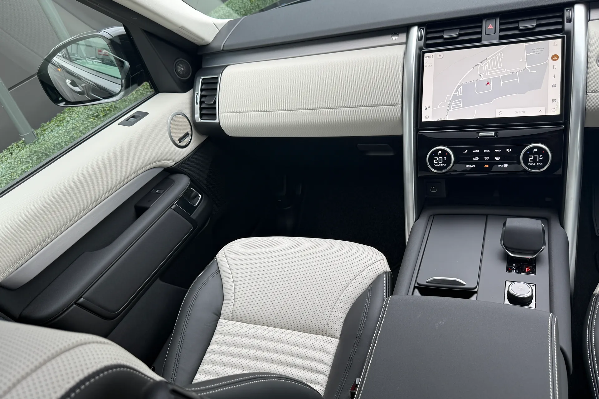 LAND ROVER DISCOVERY thumbnail image number 46