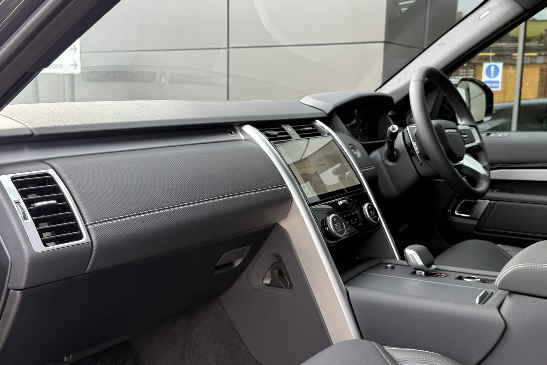 LAND ROVER DISCOVERY thumbnail image number 45