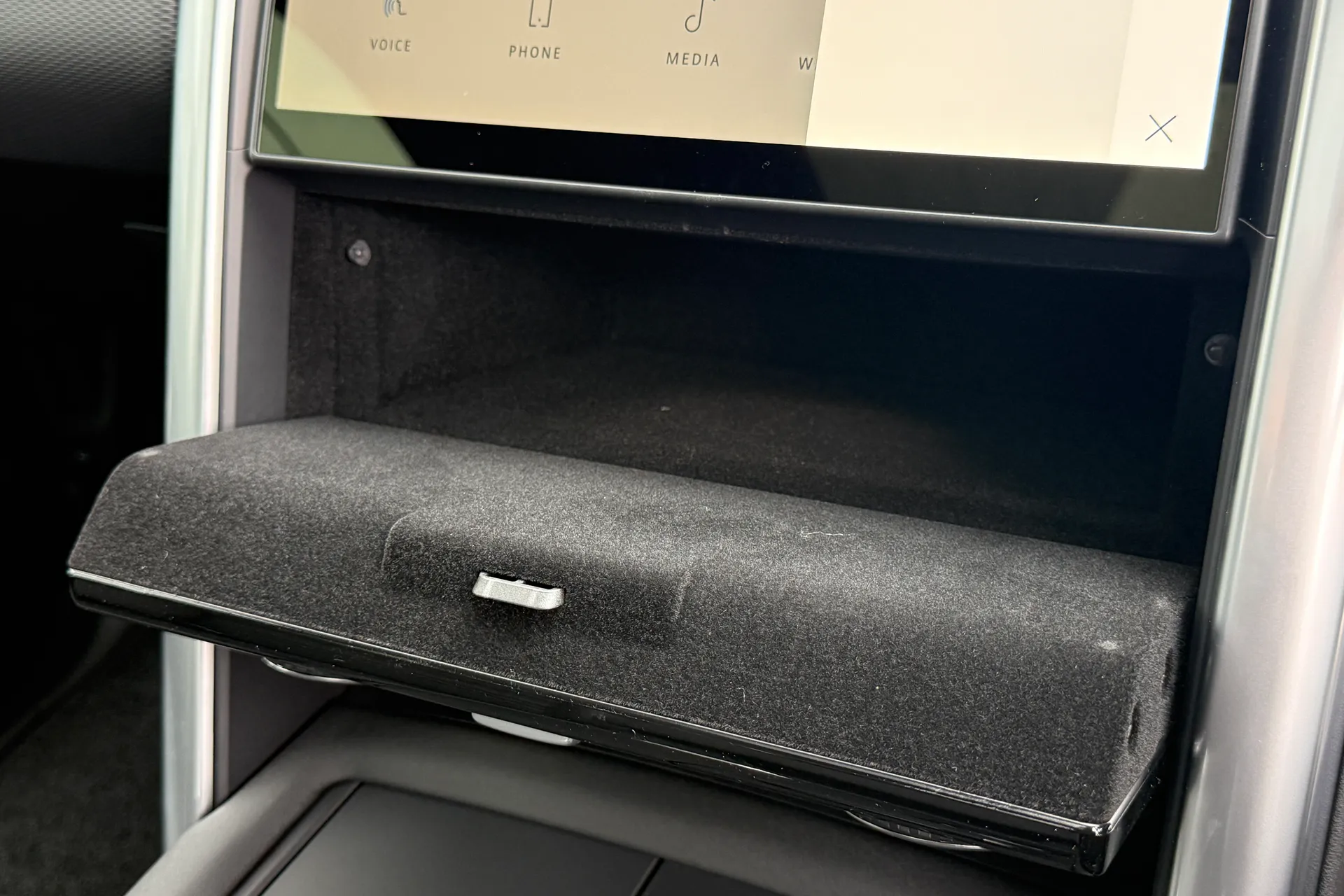 LAND ROVER DISCOVERY thumbnail image number 68