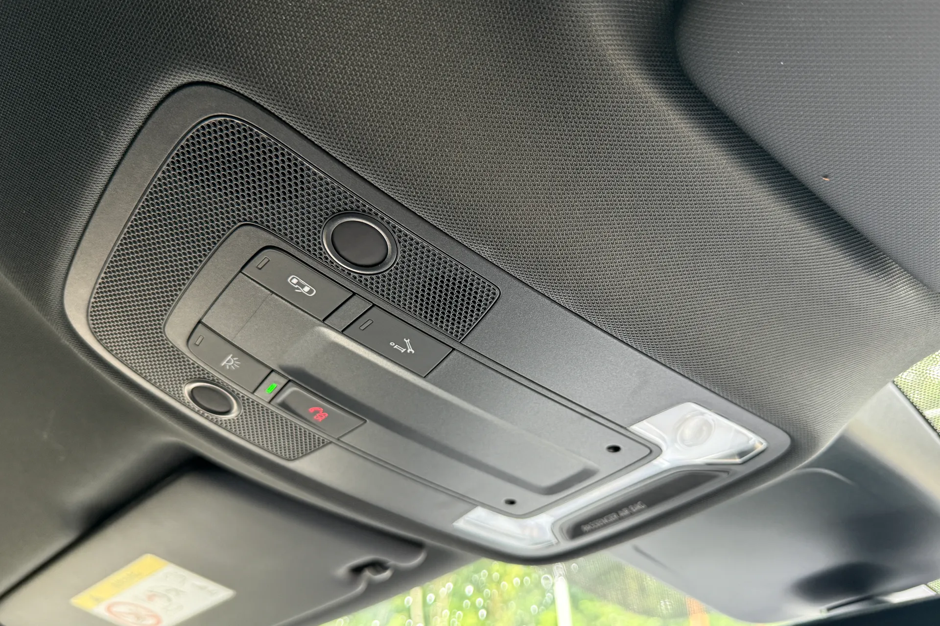 Audi Q3 thumbnail image number 24