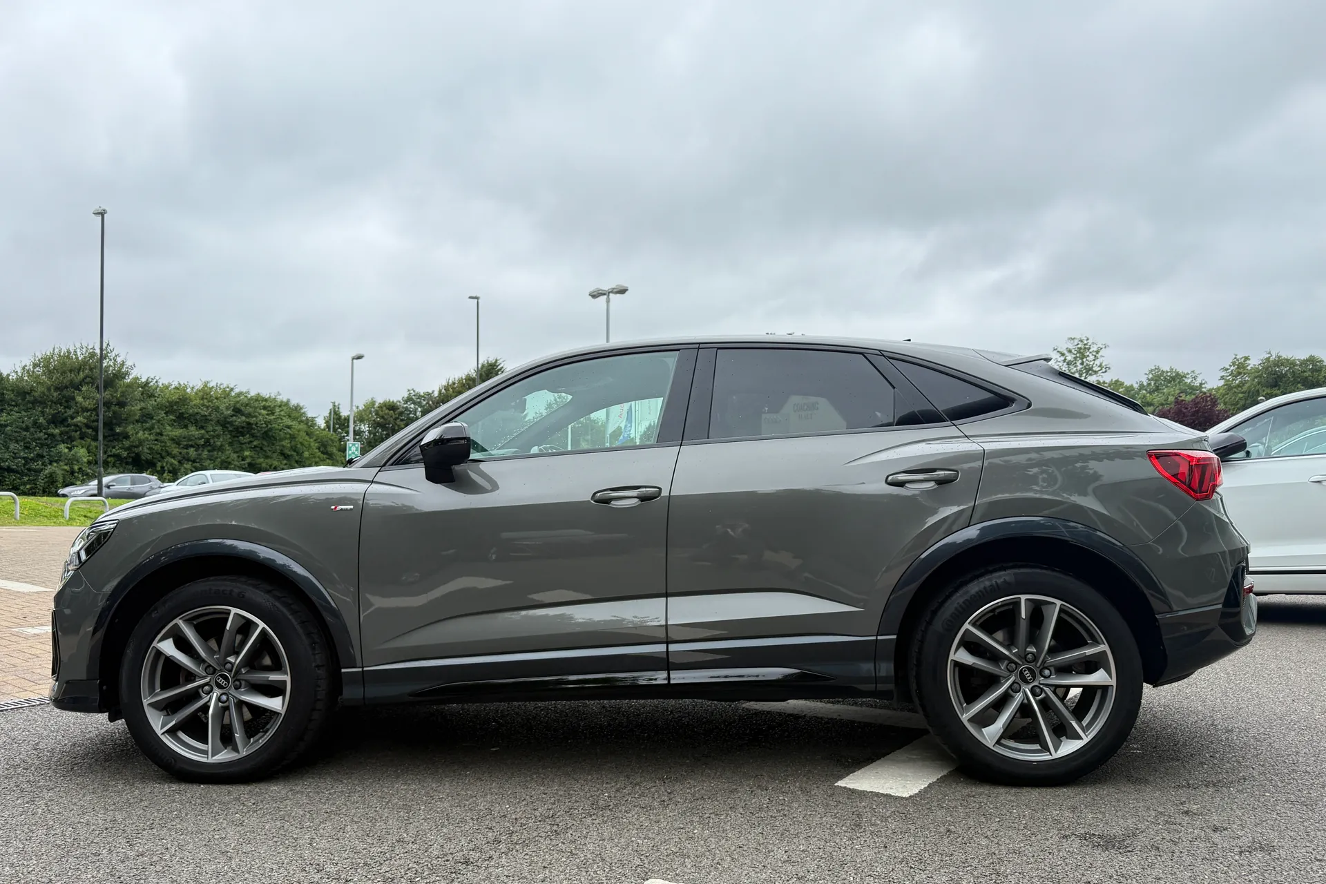 Audi Q3 thumbnail image number 47