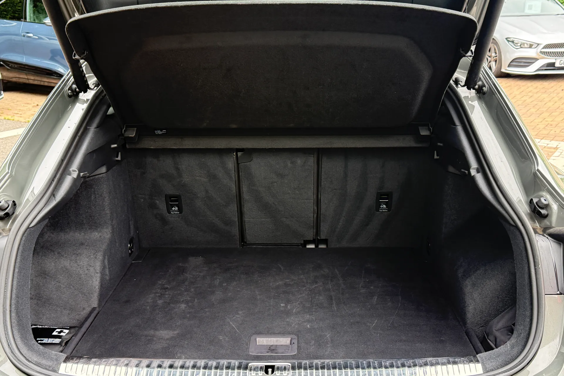 Audi Q3 thumbnail image number 43