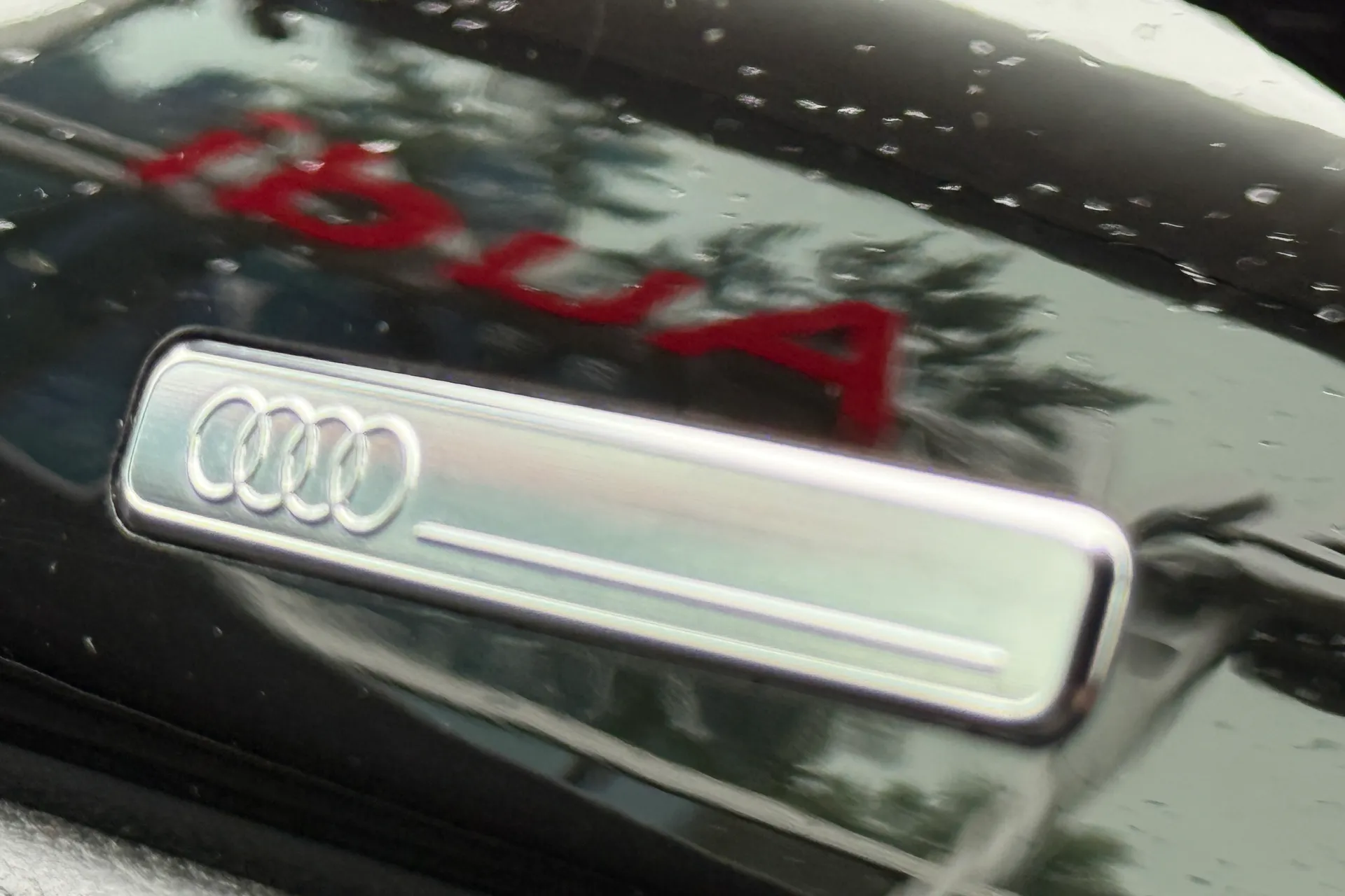 Audi Q3 thumbnail image number 19