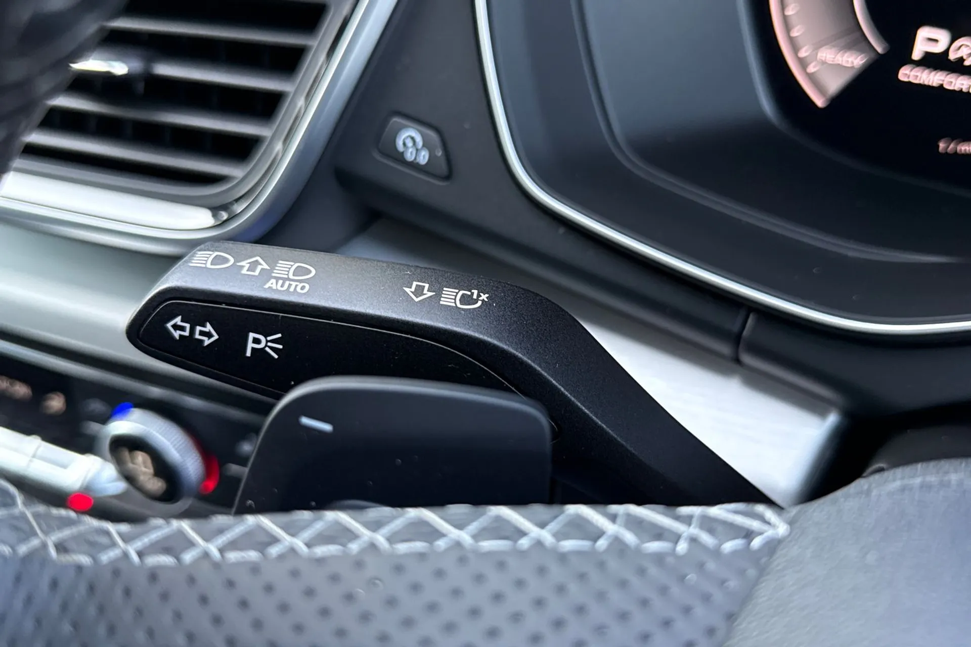 Audi Q5 thumbnail image number 55