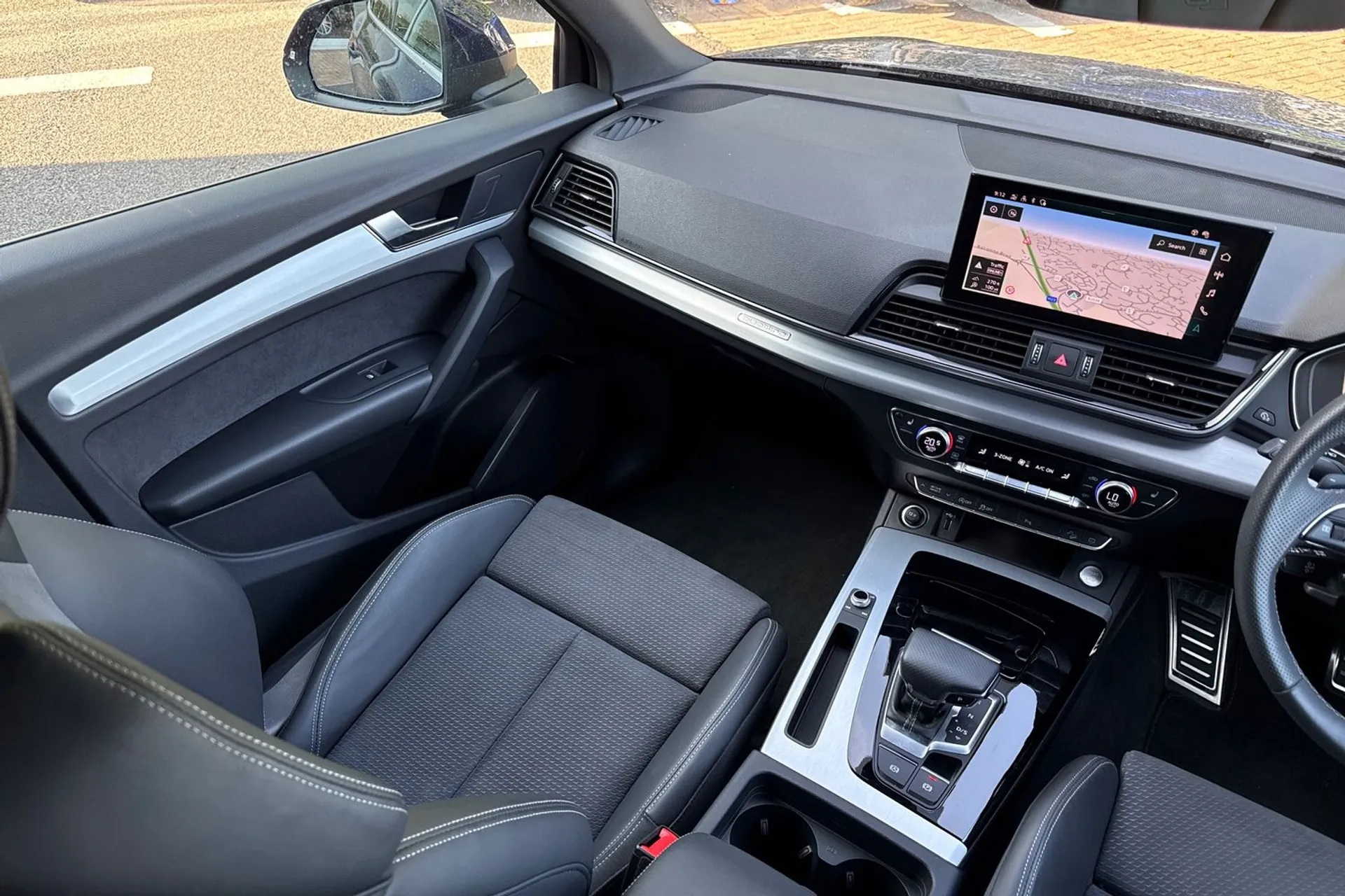 Audi Q5 thumbnail image number 32