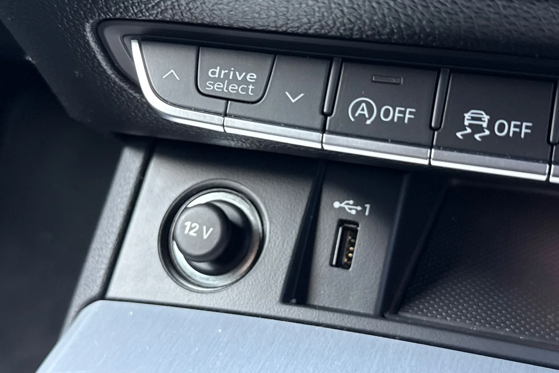 Audi Q5 thumbnail image number 43