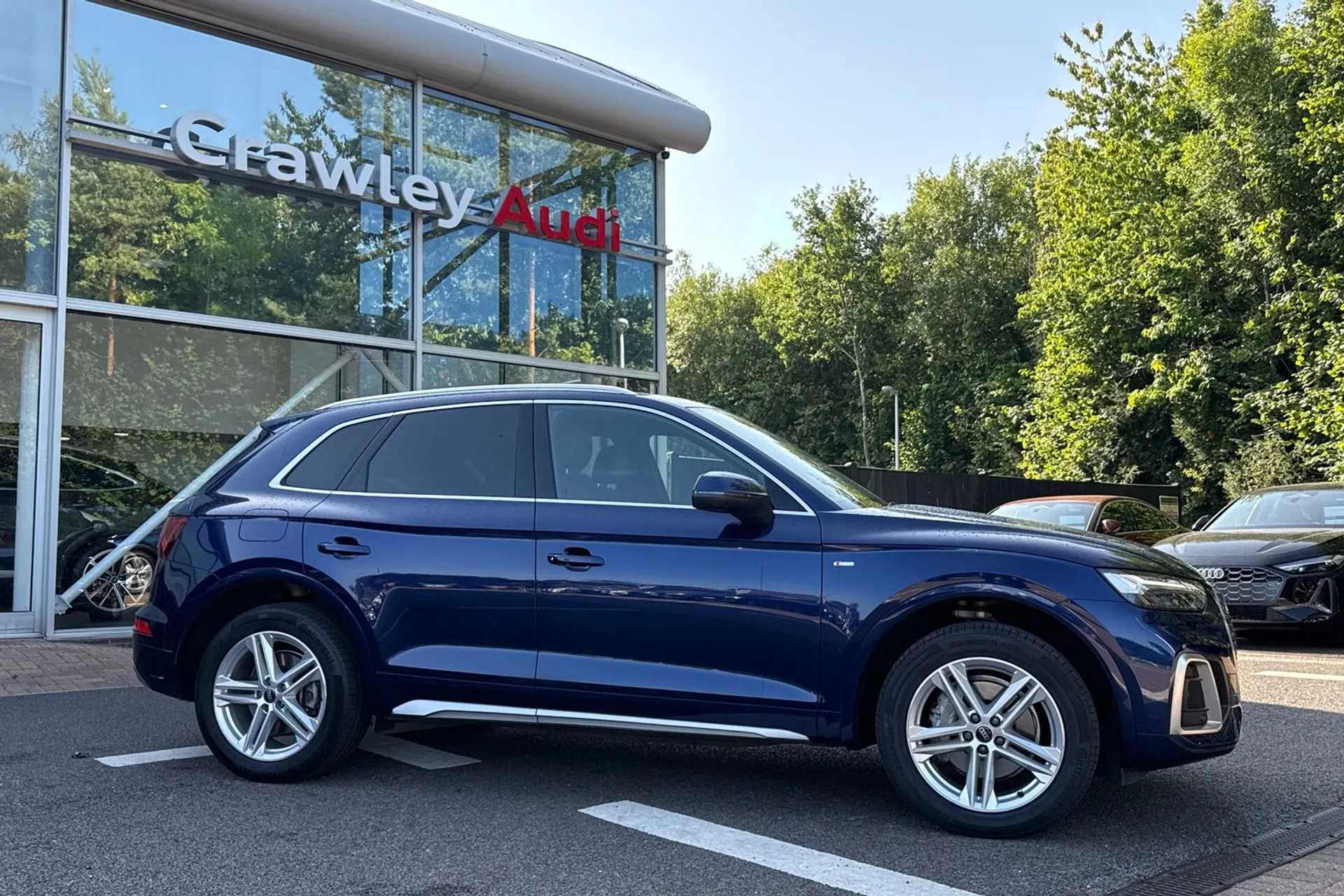 Audi Q5 thumbnail image number 2