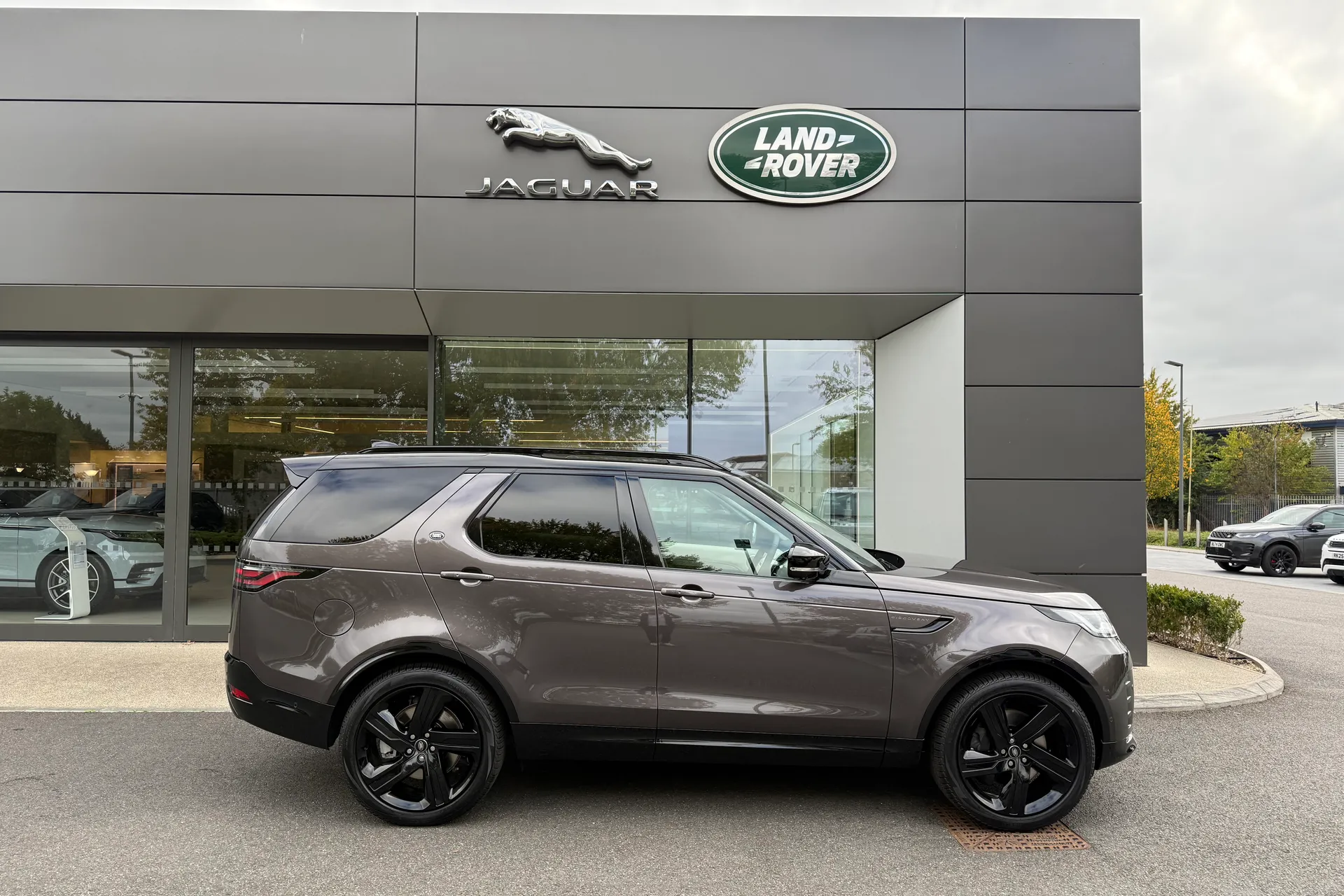 LAND ROVER DISCOVERY thumbnail image number 5