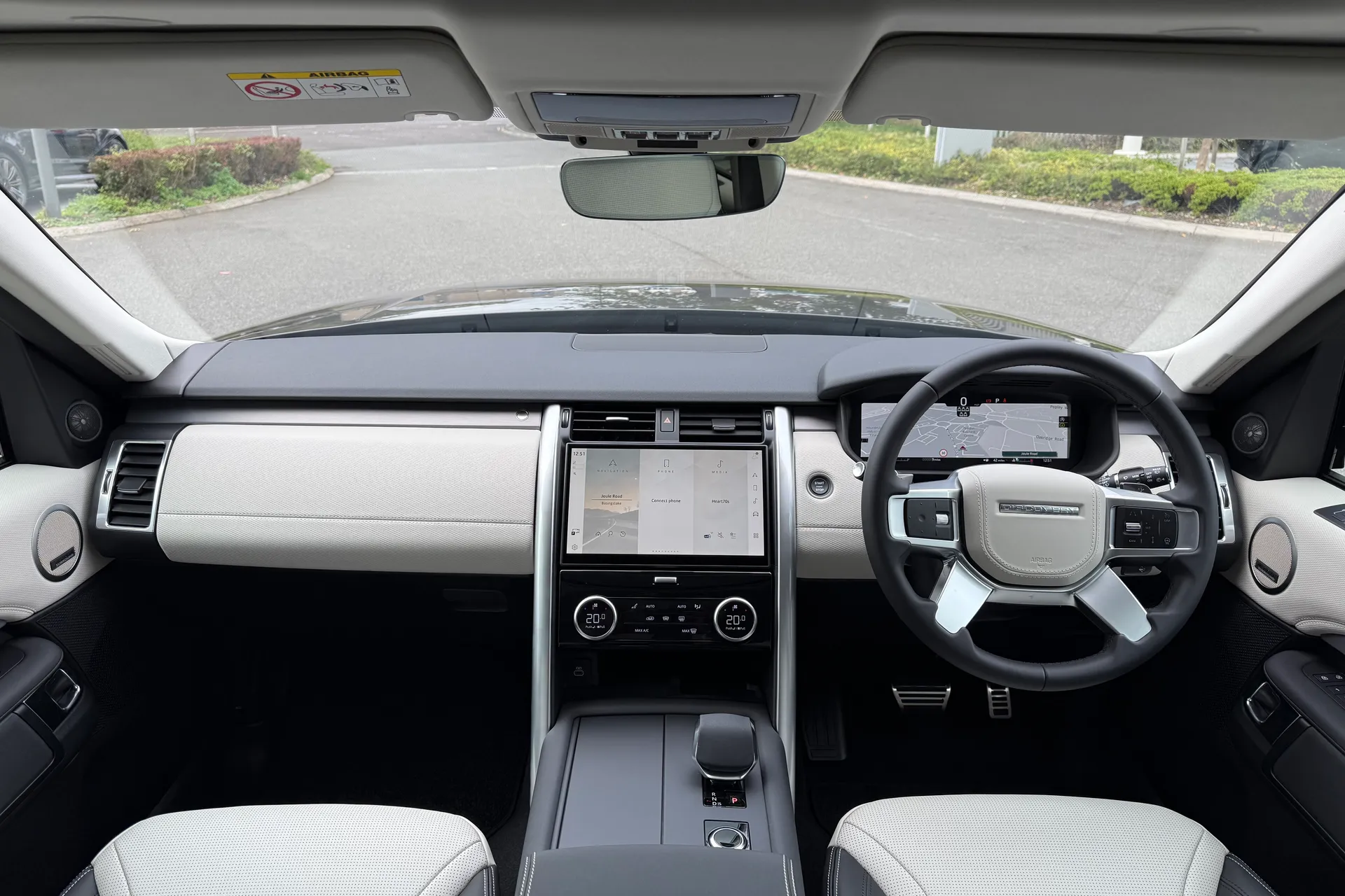 LAND ROVER DISCOVERY thumbnail image number 9