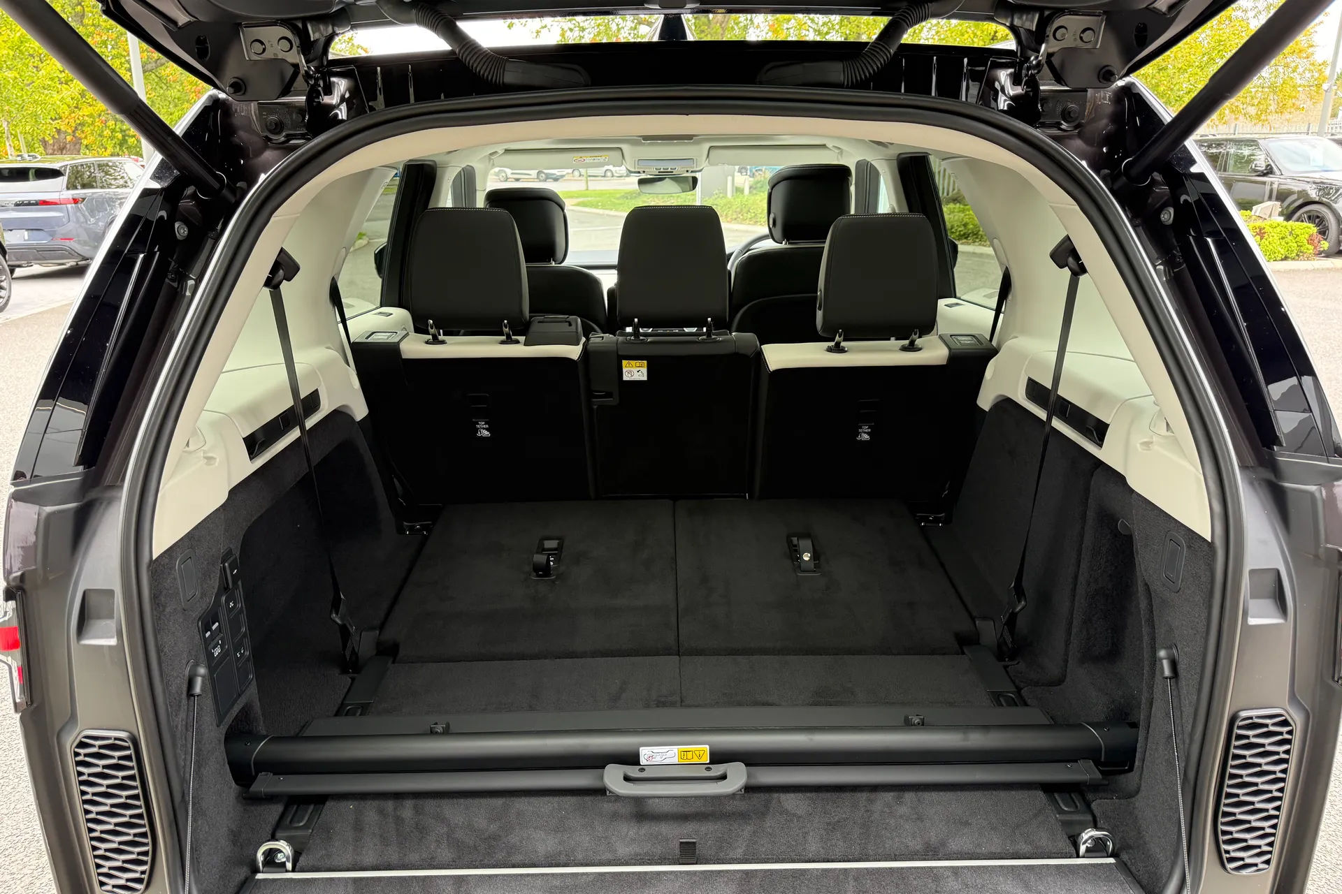 LAND ROVER DISCOVERY thumbnail image number 10