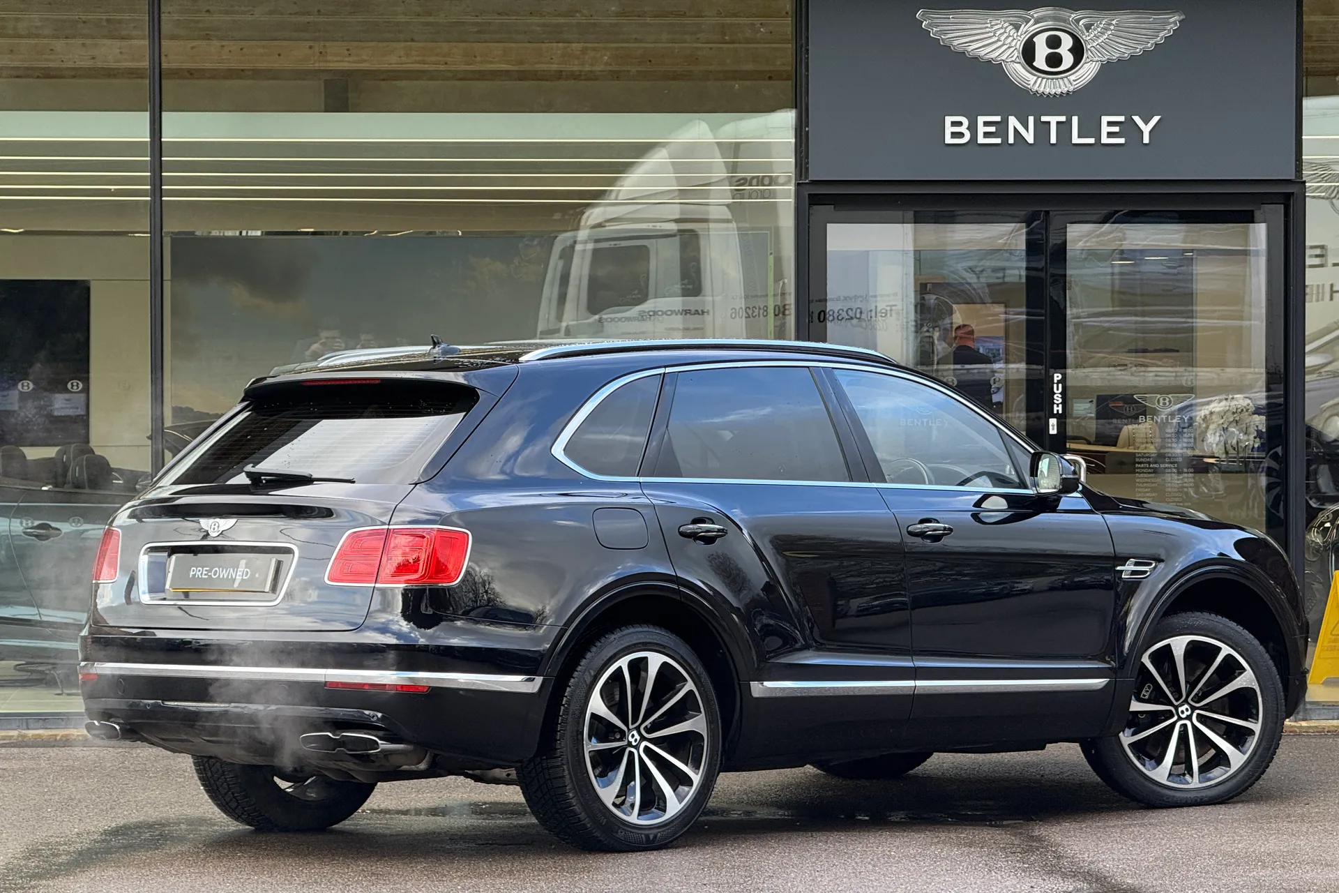 Bentley BENTAYGA thumbnail image number 82