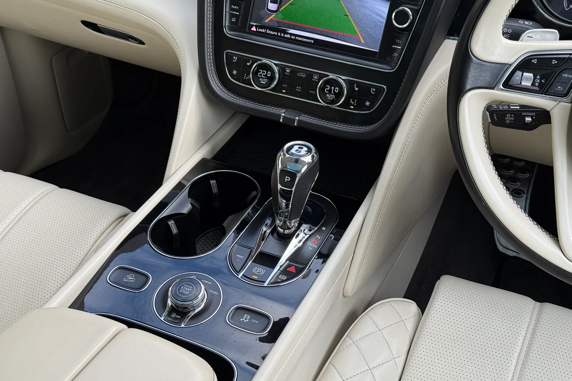 Bentley BENTAYGA thumbnail image number 58