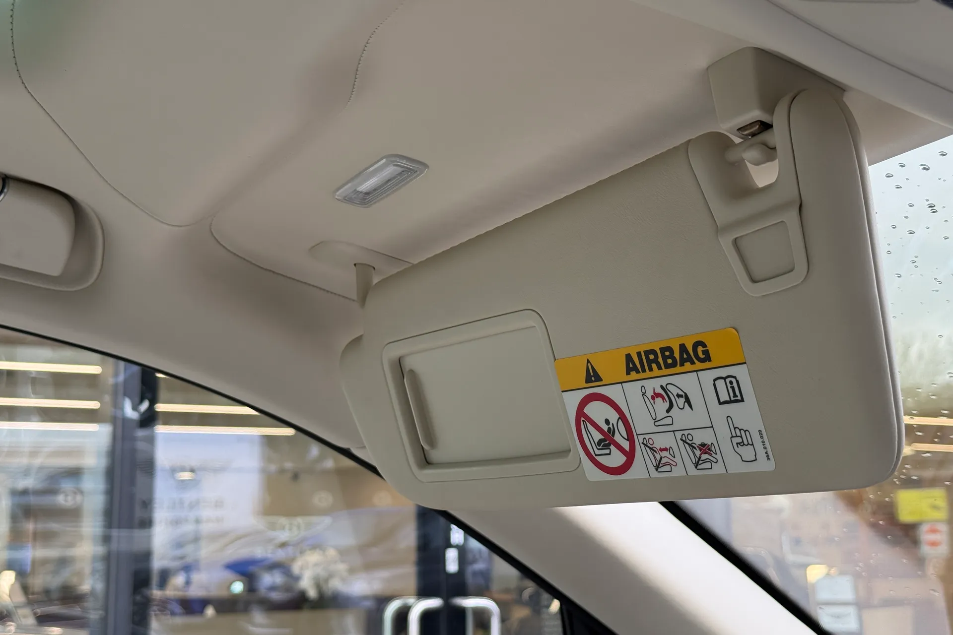 Bentley BENTAYGA thumbnail image number 41