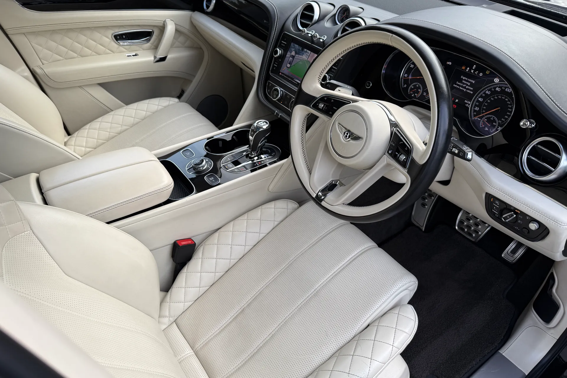 Bentley BENTAYGA thumbnail image number 2