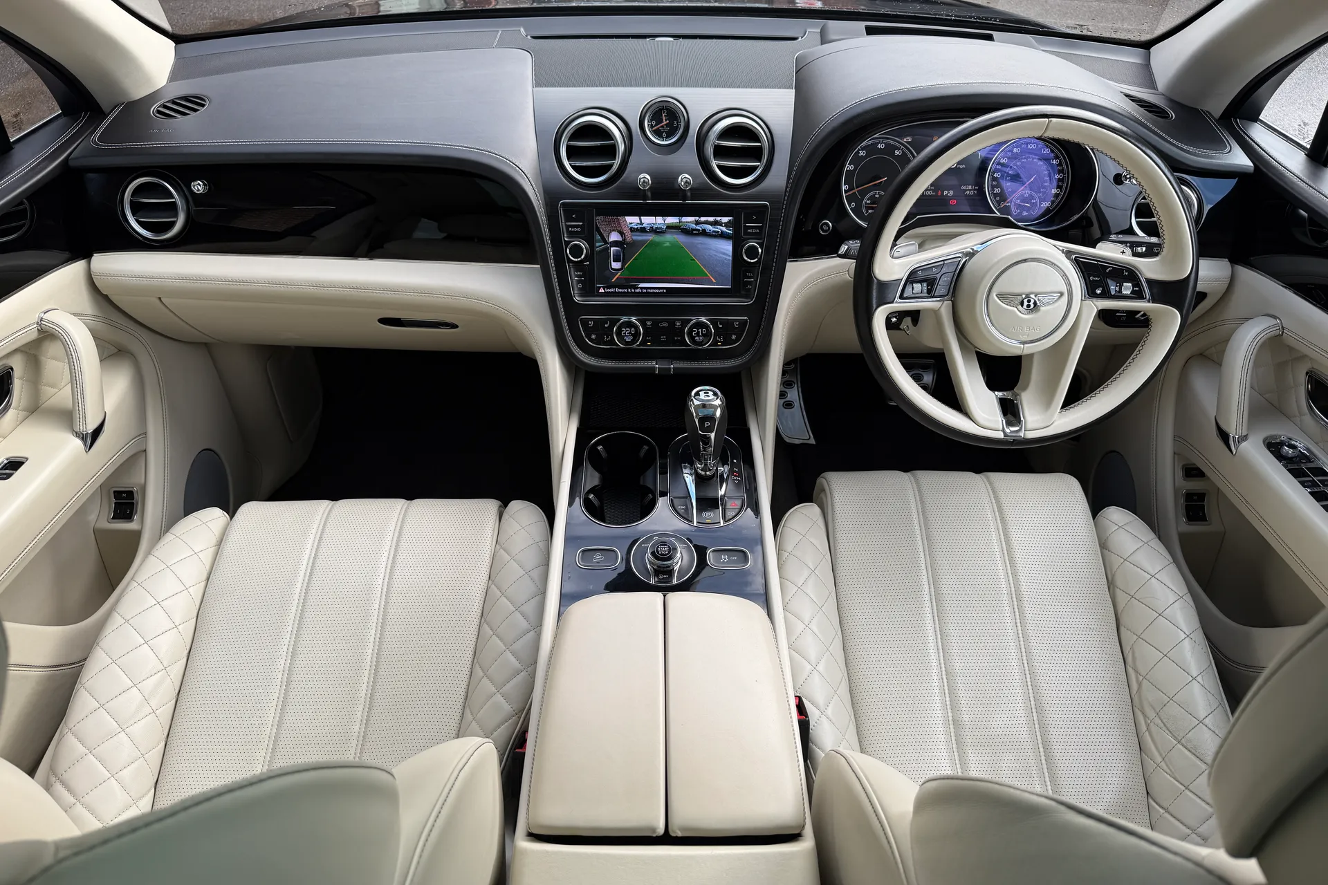 Bentley BENTAYGA thumbnail image number 52