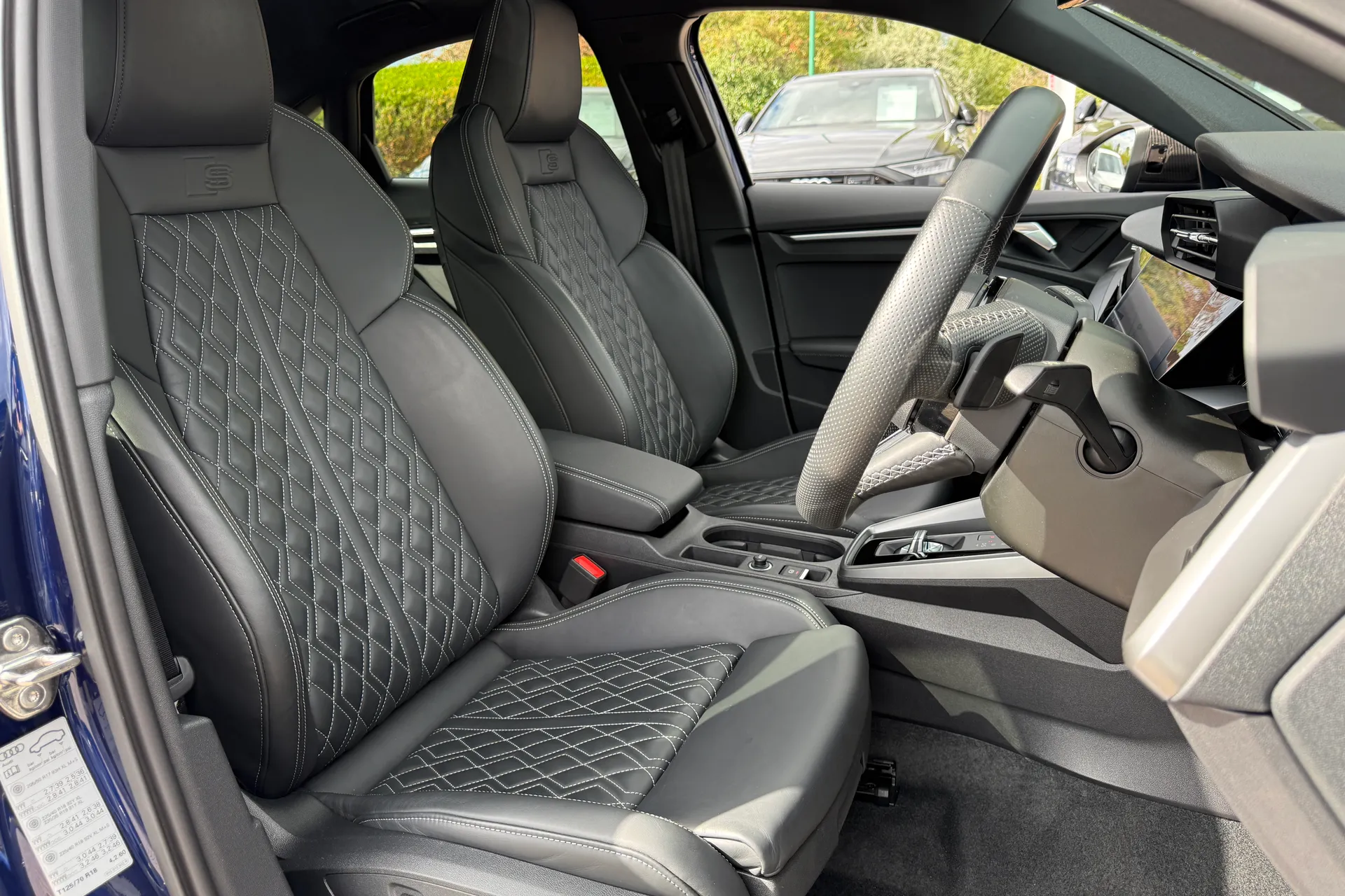 Audi A3 thumbnail image number 32