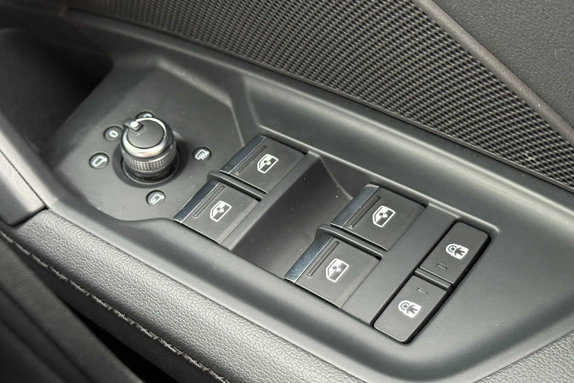 Audi A3 thumbnail image number 24