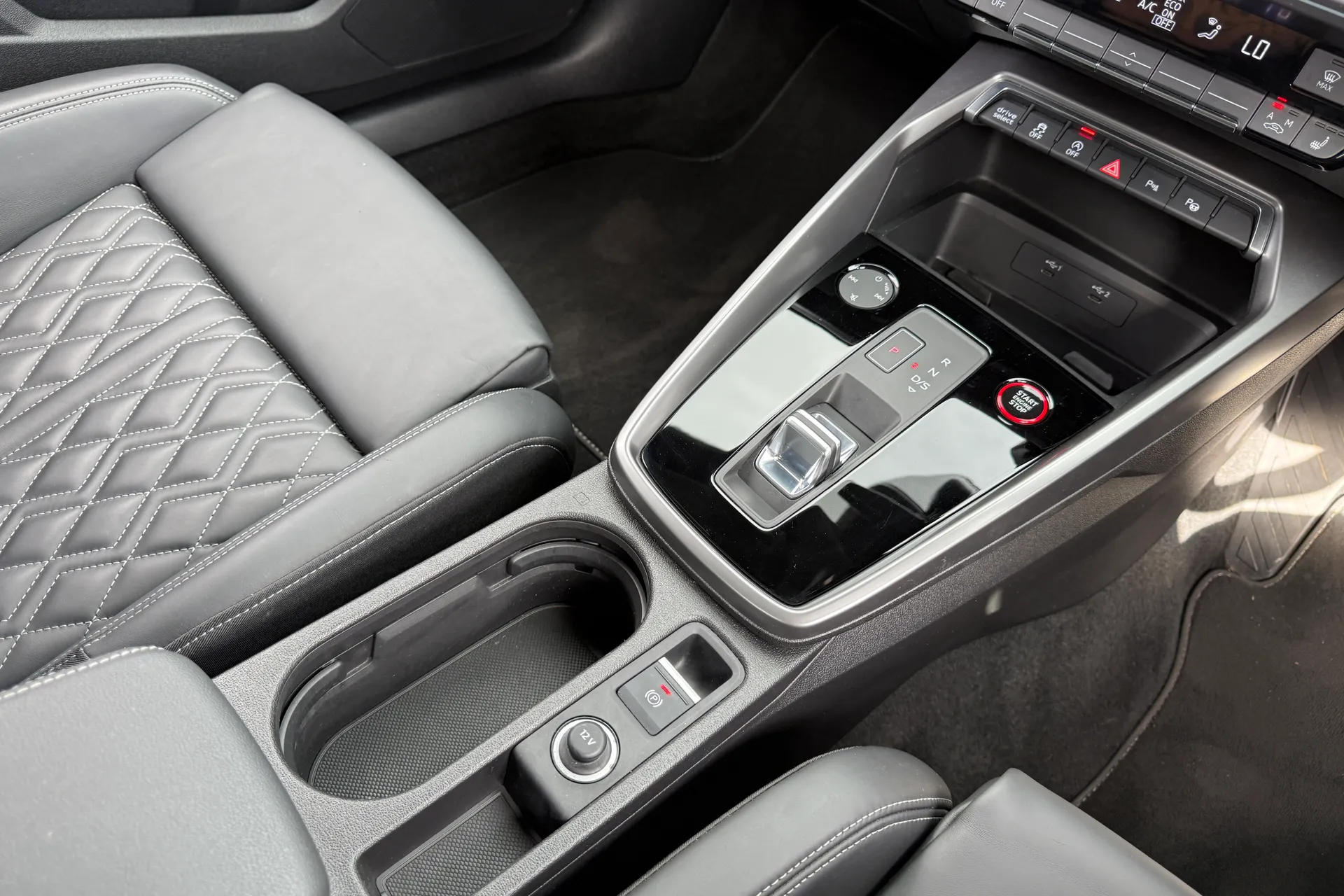 Audi A3 thumbnail image number 47